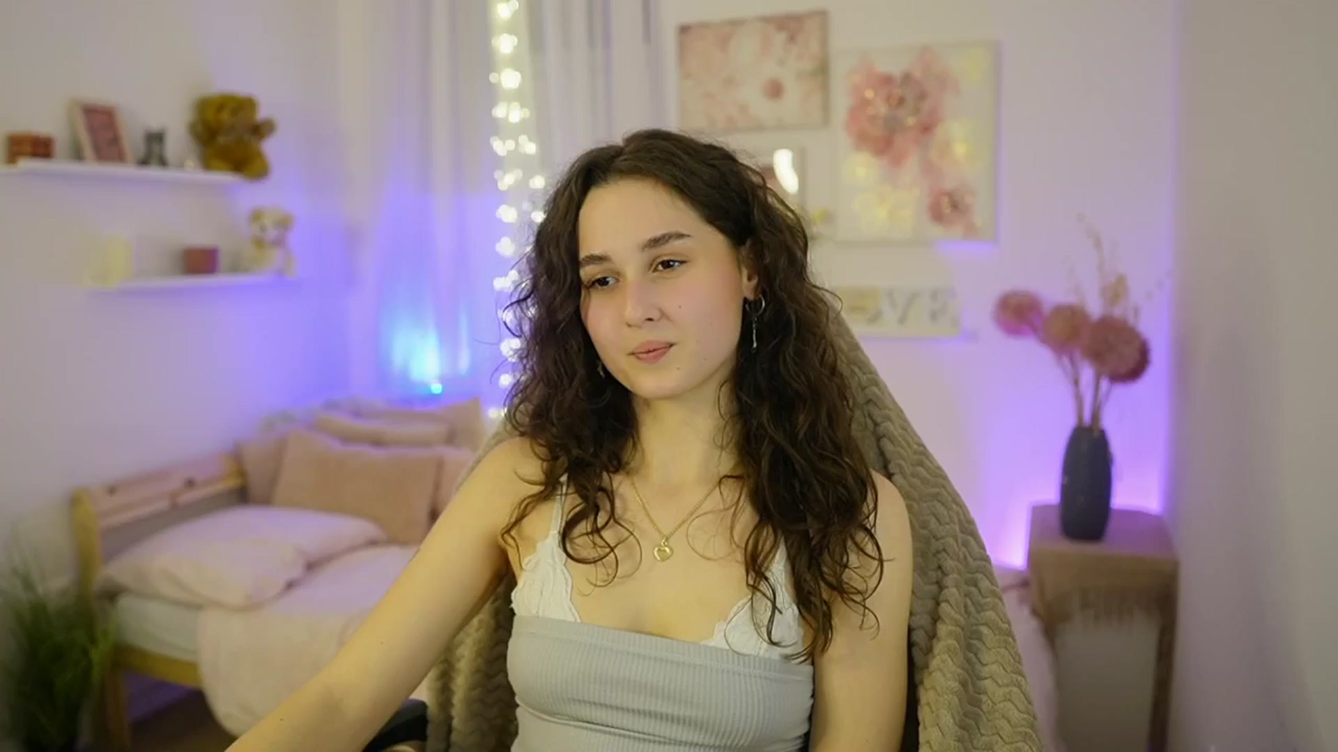 Gallery image thumbnail from Anita_Grey_'s myfreecams stream on, 01/25/2026, 21:00 image 5 of 20