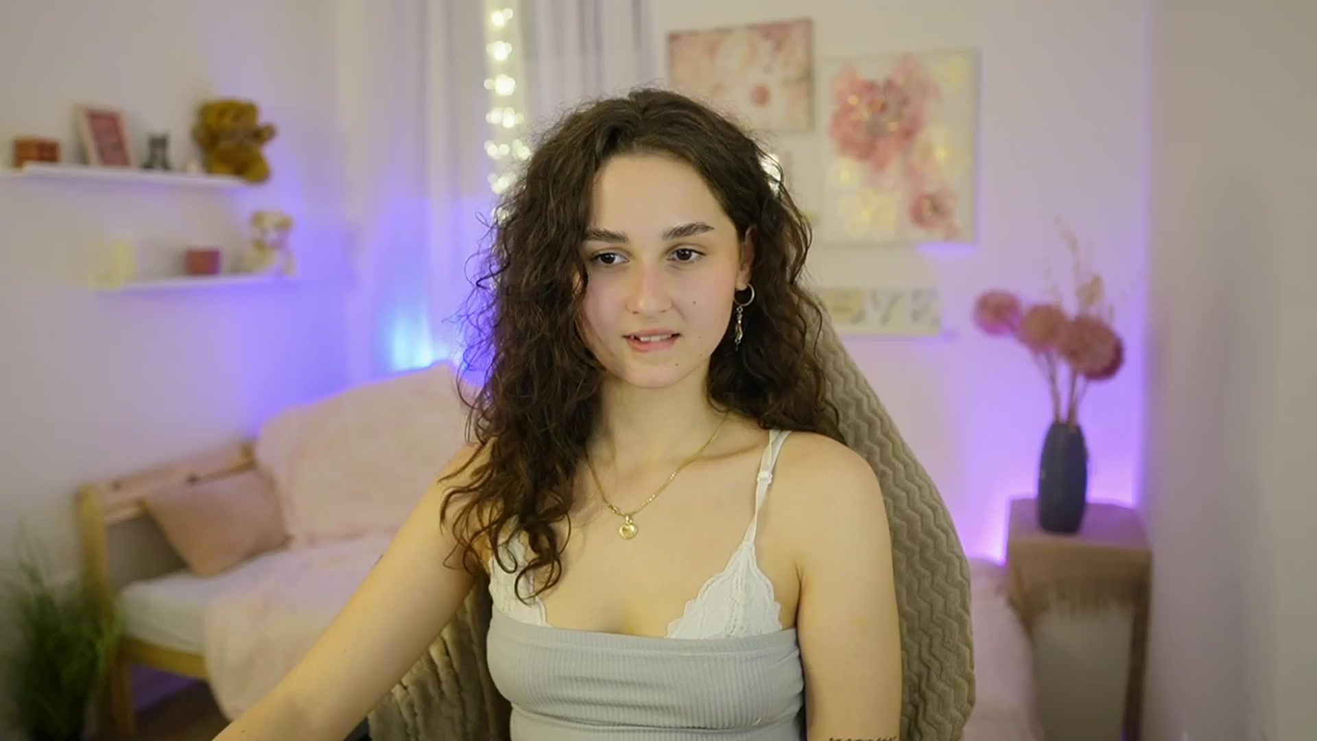 Gallery image thumbnail from Anita_Grey_'s myfreecams stream on, 01/25/2026, 22:04 image 3 of 20