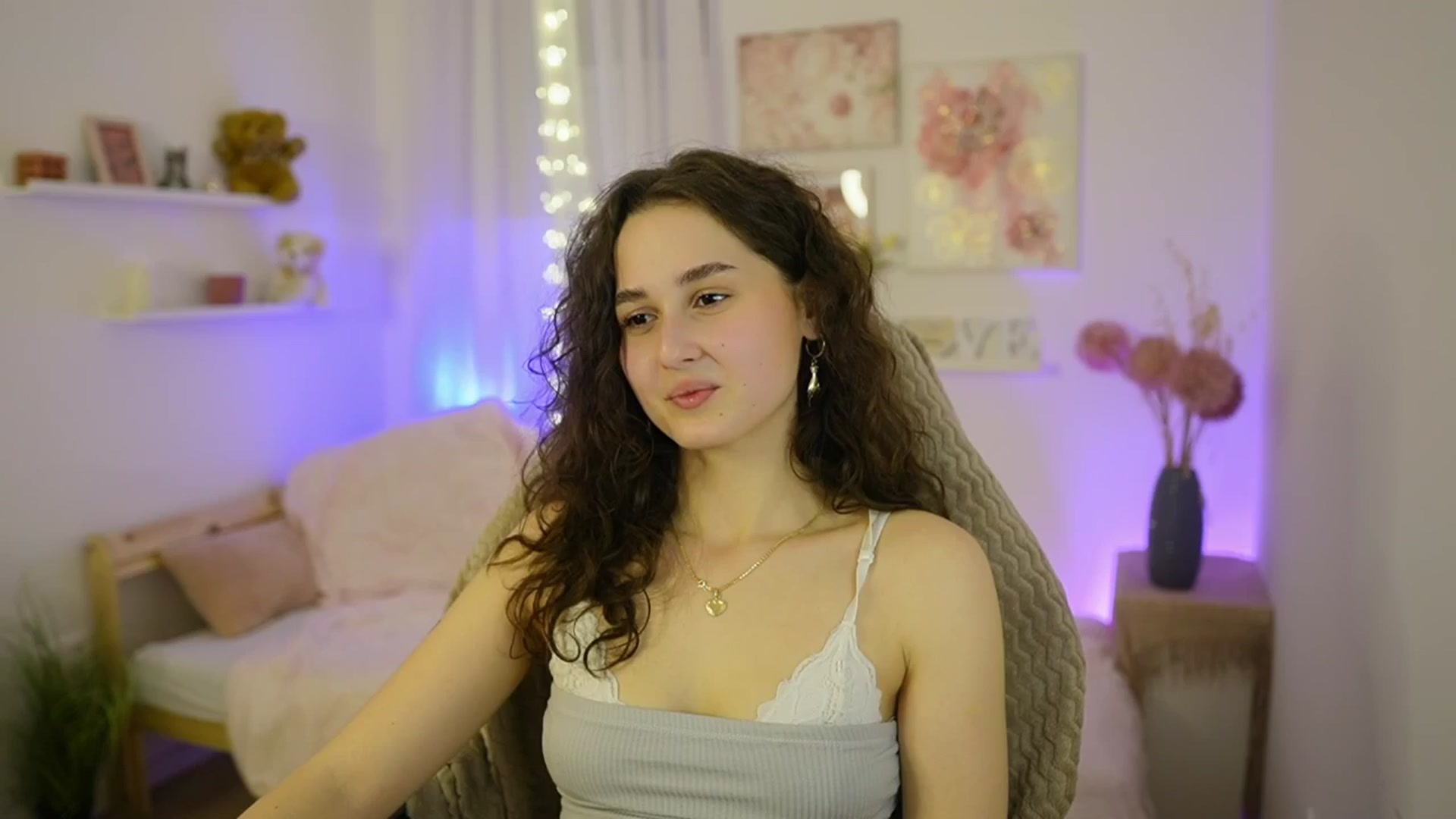 Gallery image thumbnail from Anita_Grey_'s myfreecams stream on, 01/25/2026, 22:04 image 8 of 20