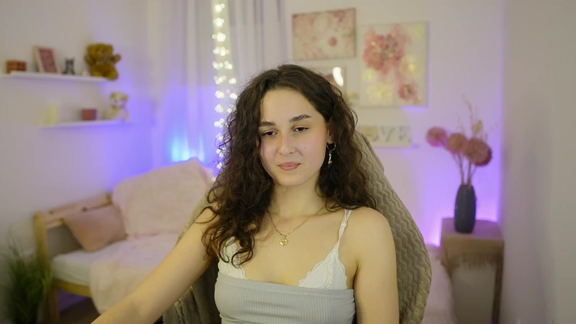 Gallery image thumbnail from Anita_Grey_'s myfreecams stream on, 01/25/2026, 22:04 image 15 of 20