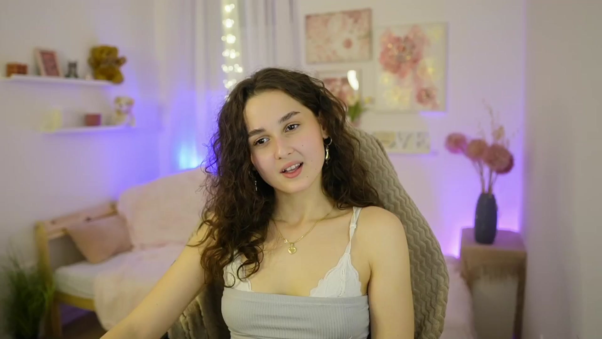 Gallery image thumbnail from Anita_Grey_'s myfreecams stream on, 01/25/2026, 22:04 image 11 of 20