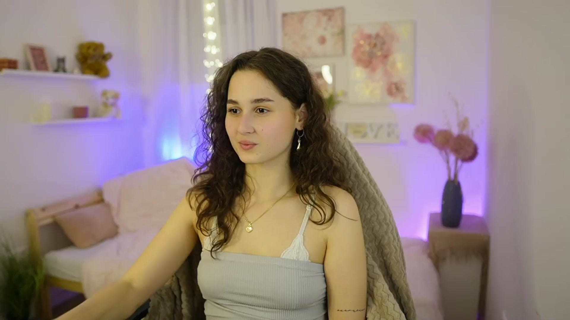 Gallery image thumbnail from Anita_Grey_'s myfreecams stream on, 01/25/2026, 23:34 image 1 of 20