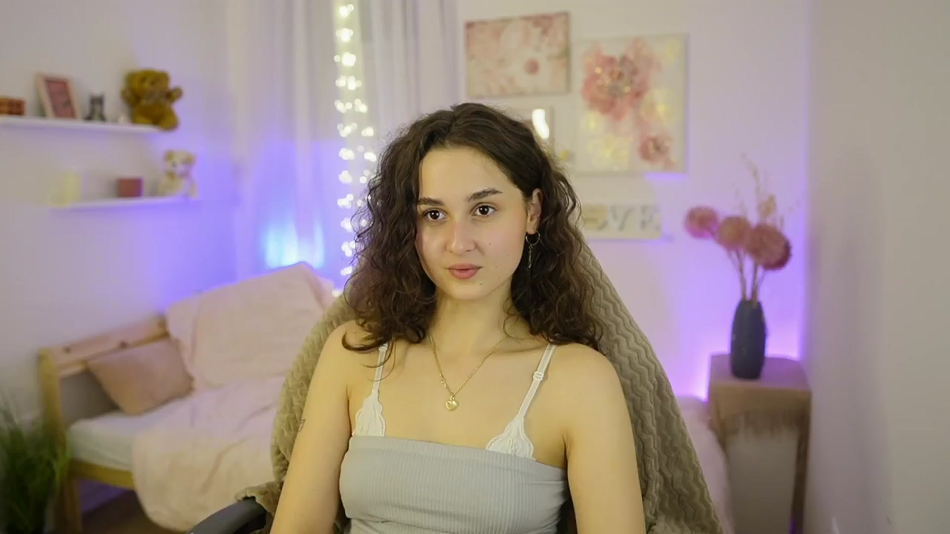 Gallery image thumbnail from Anita_Grey_'s myfreecams stream on, 01/25/2026, 23:34 image 17 of 20
