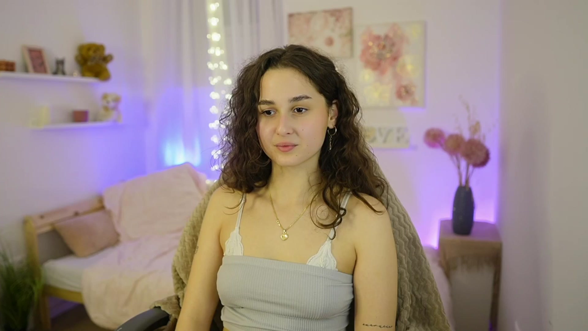 Gallery image thumbnail from Anita_Grey_'s myfreecams stream on, 01/25/2026, 23:34 image 12 of 20