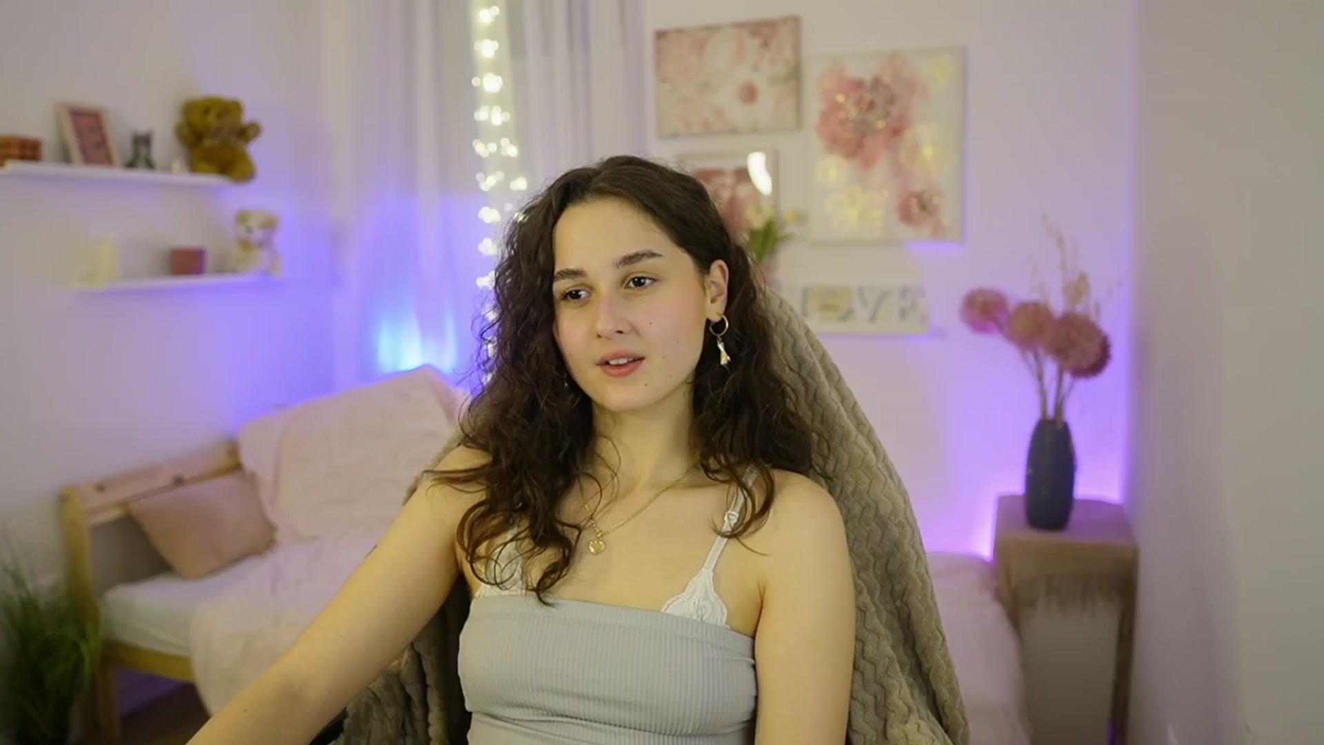 Gallery image thumbnail from Anita_Grey_'s myfreecams stream on, 01/25/2026, 23:34 image 6 of 20