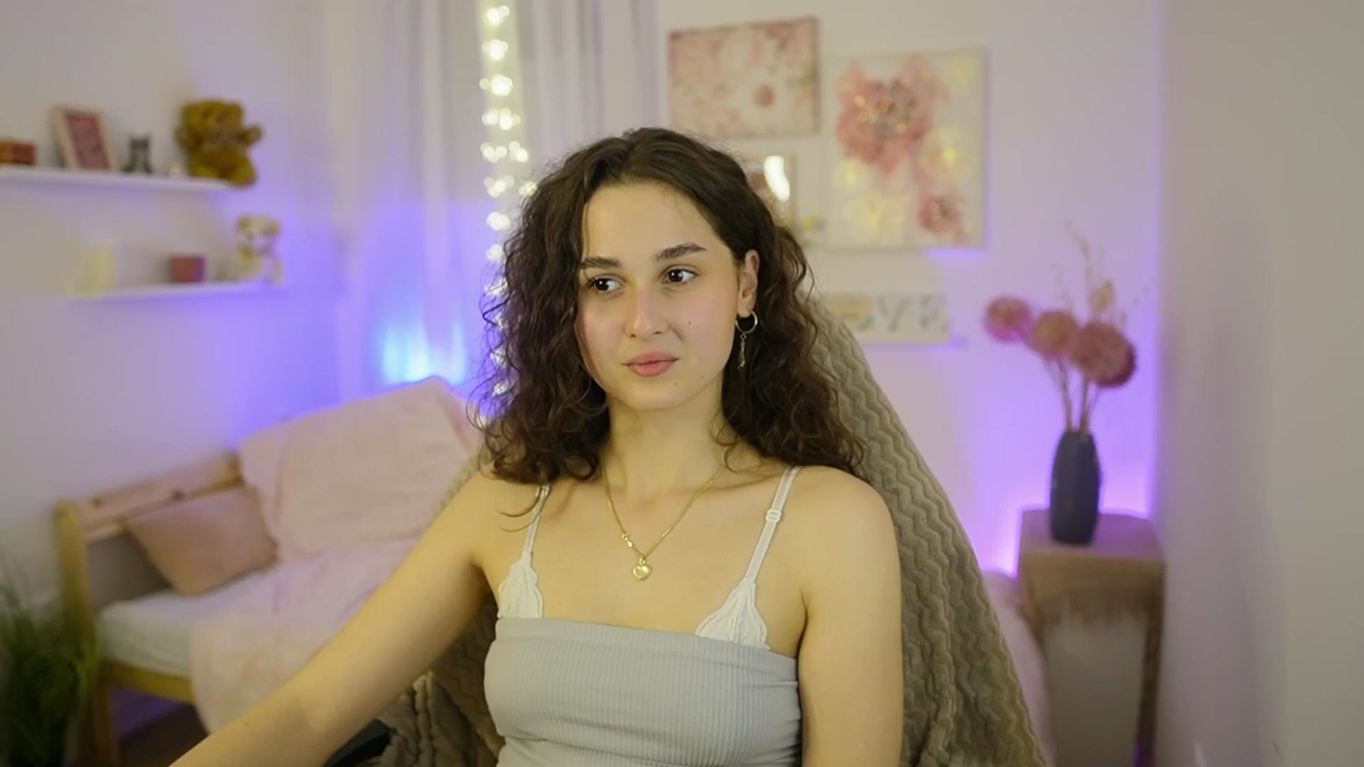 Gallery image thumbnail from Anita_Grey_'s myfreecams stream on, 01/25/2026, 23:34 image 15 of 20