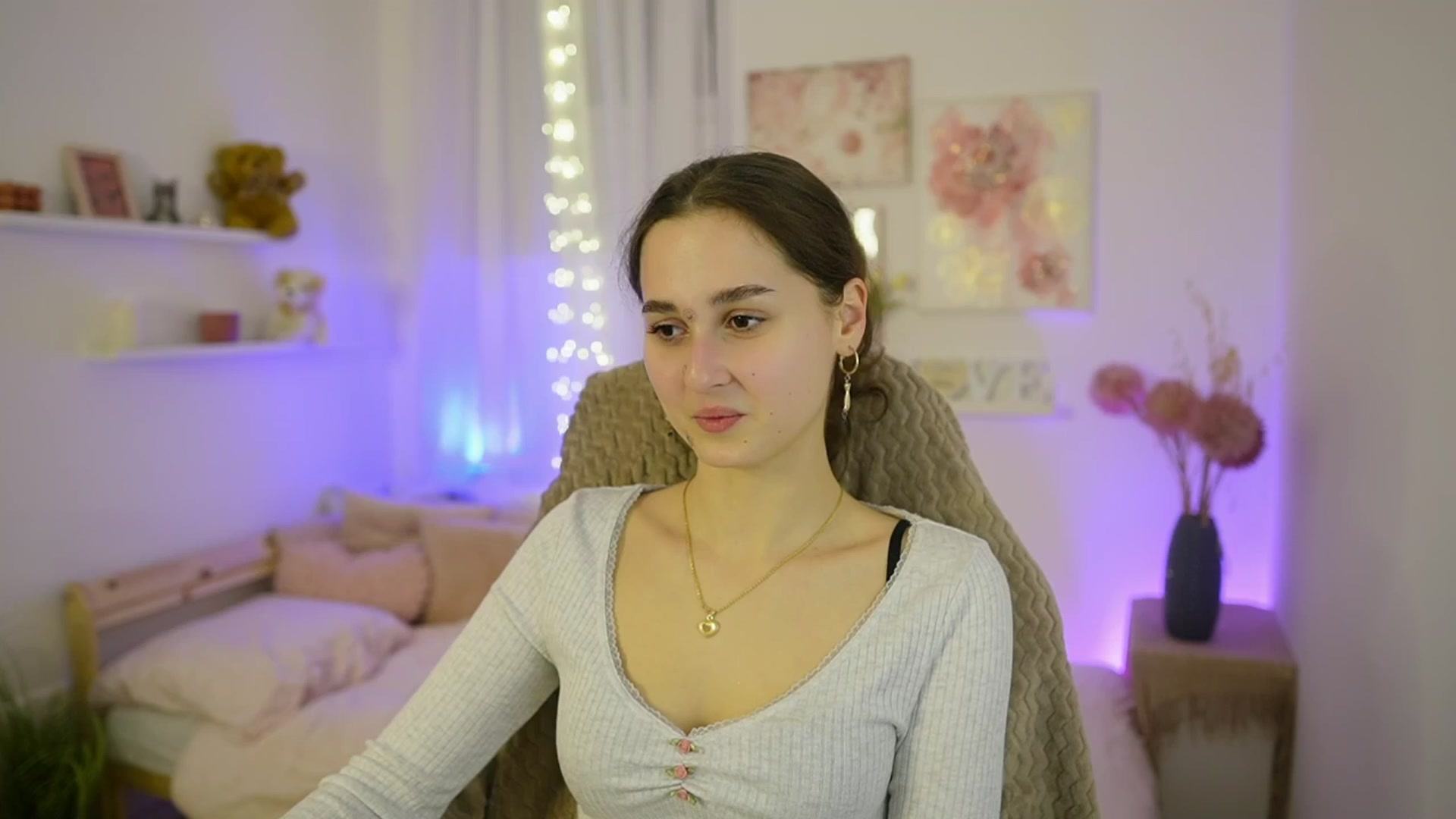 Gallery image thumbnail from Anita_Grey_'s myfreecams stream on, 01/27/2026, 19:48 image 2 of 20