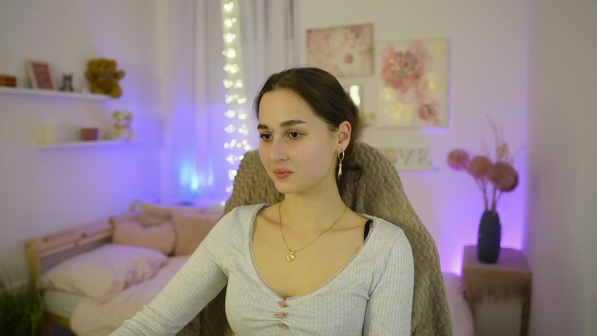 Gallery image thumbnail from Anita_Grey_'s myfreecams stream on, 01/27/2026, 19:48 image 15 of 20