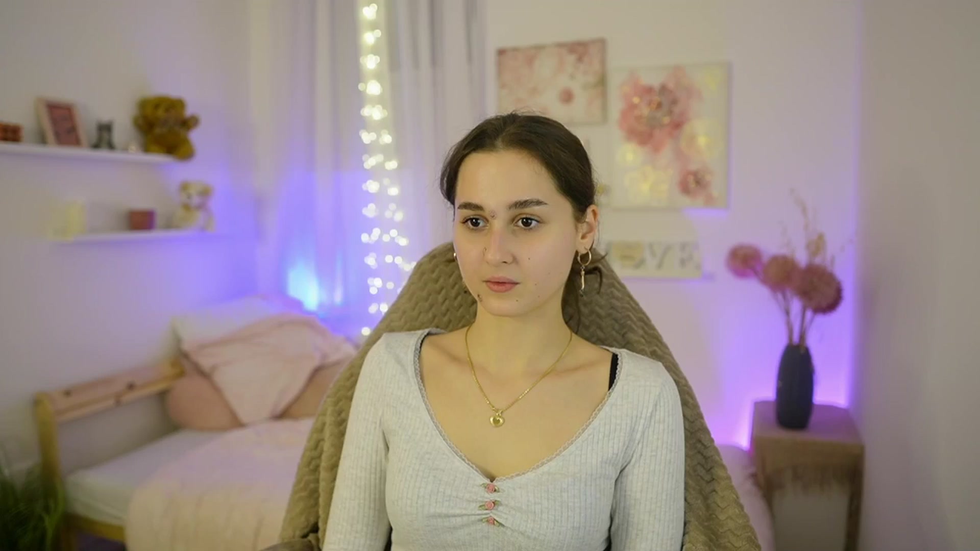 Gallery image thumbnail from Anita_Grey_'s myfreecams stream on, 01/27/2026, 22:15 image 5 of 20
