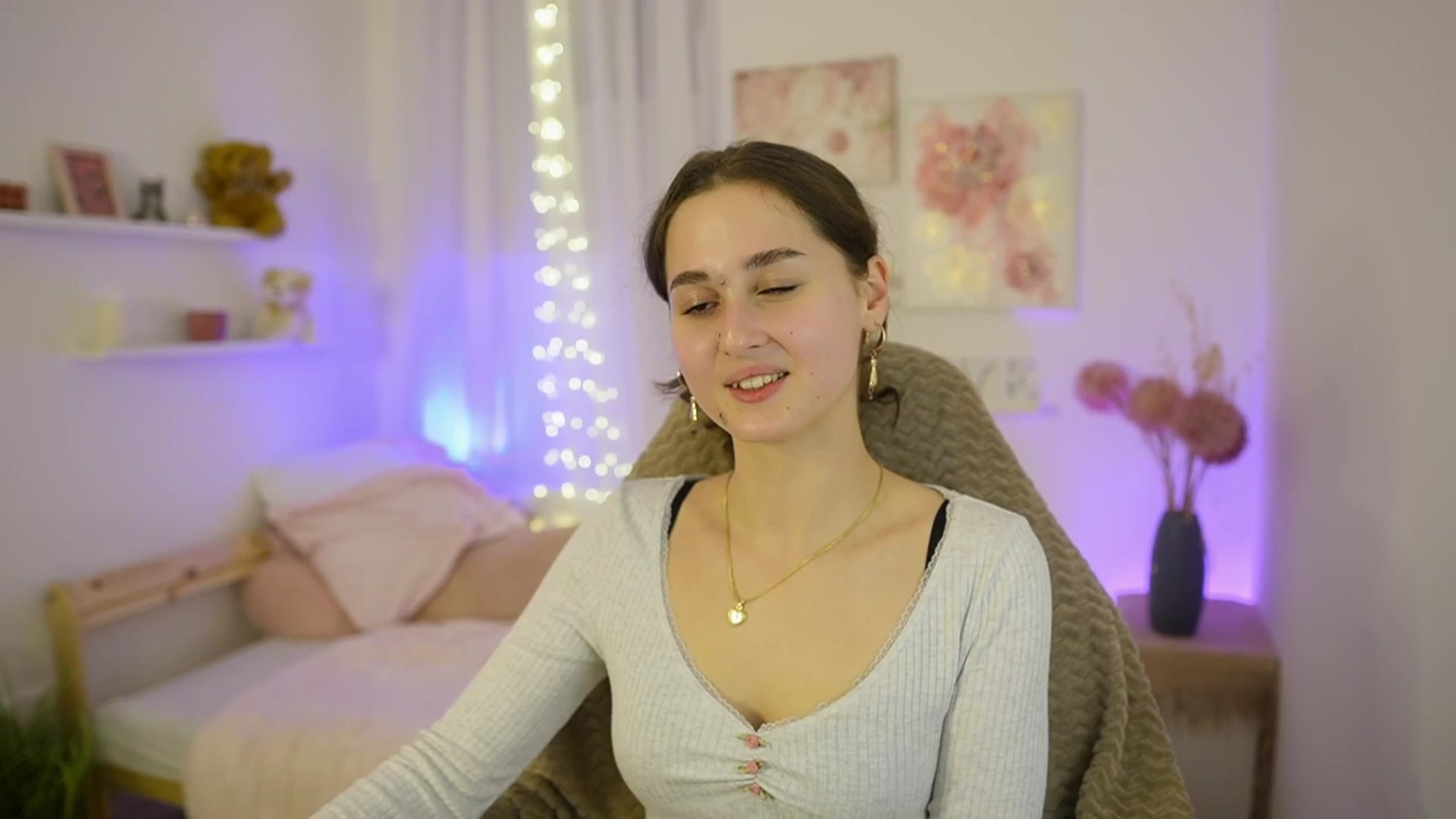 Gallery image thumbnail from Anita_Grey_'s myfreecams stream on, 01/27/2026, 23:41 image 10 of 20