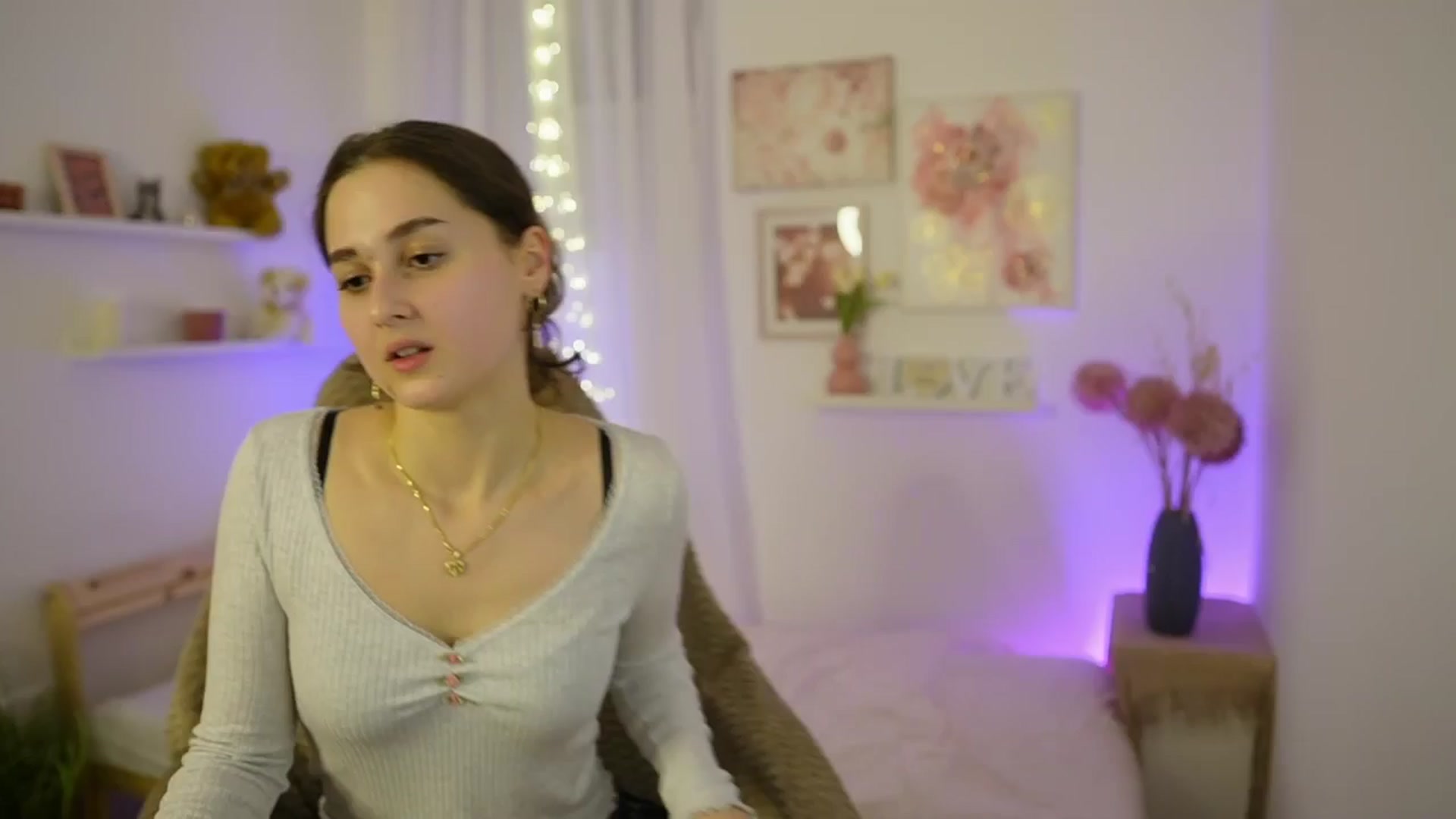 Gallery image thumbnail from Anita_Grey_'s myfreecams stream on, 01/27/2026, 23:41 image 7 of 20
