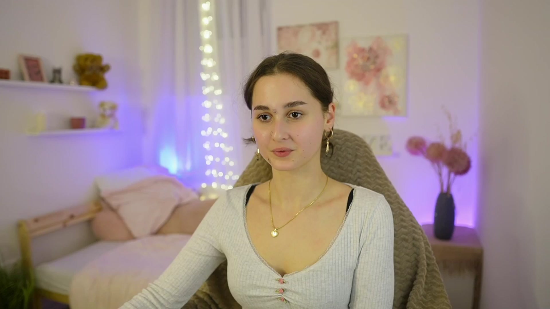 Gallery image thumbnail from Anita_Grey_'s myfreecams stream on, 01/27/2026, 23:41 image 11 of 20