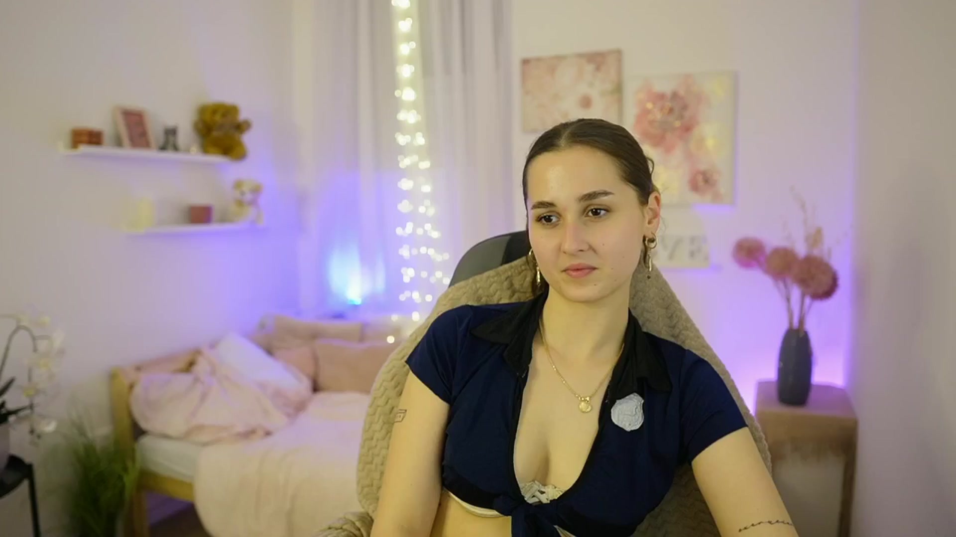 Gallery image thumbnail from Anita_Grey_'s myfreecams stream on, 01/28/2026, 22:35 image 4 of 20