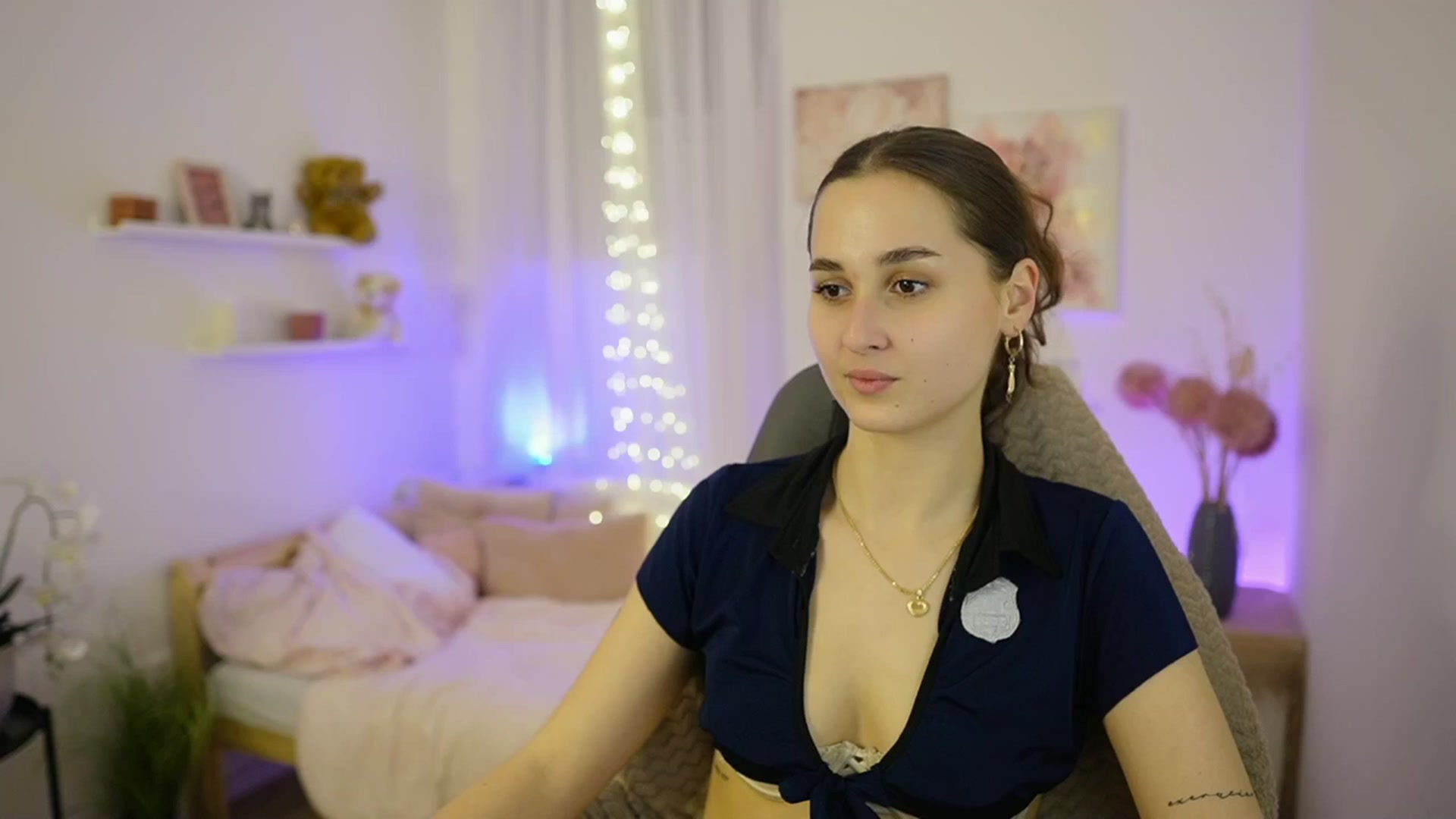Gallery image thumbnail from Anita_Grey_'s myfreecams stream on, 01/28/2026, 22:35 image 18 of 20