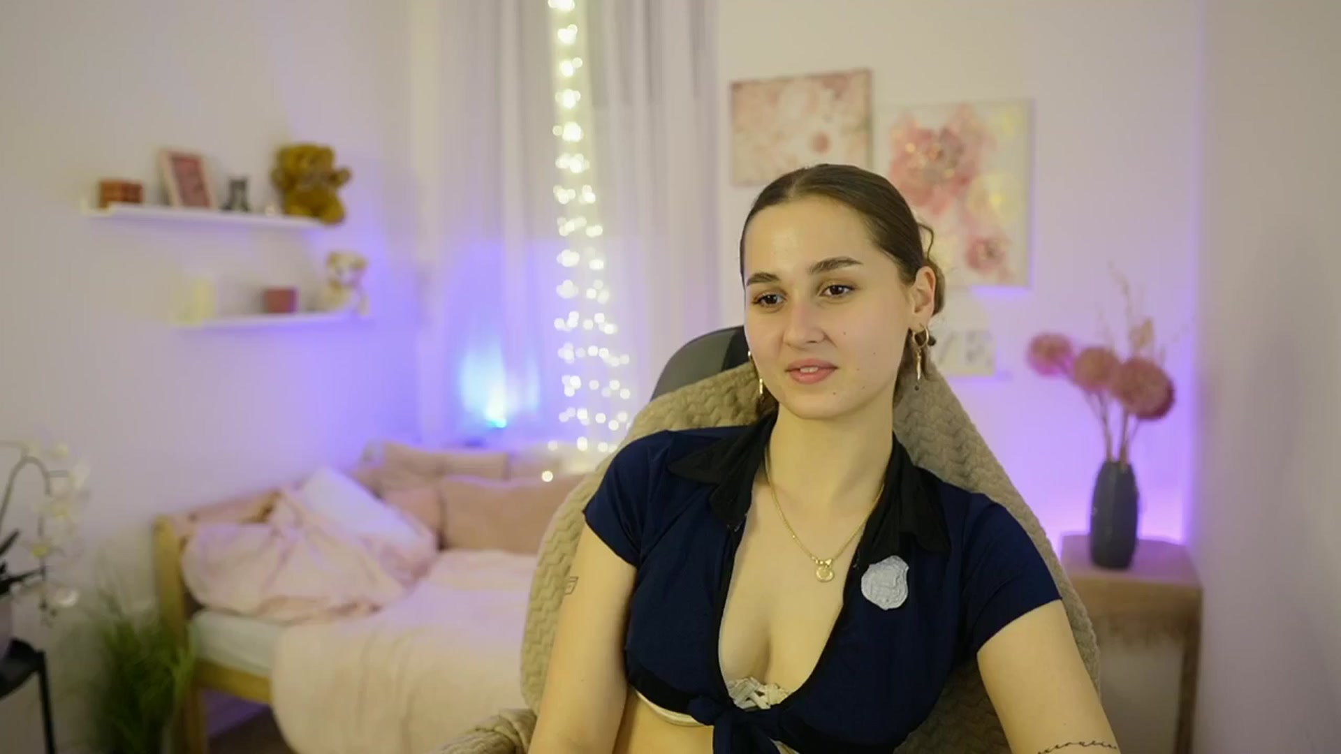 Gallery image thumbnail from Anita_Grey_'s myfreecams stream on, 01/28/2026, 22:35 image 7 of 20