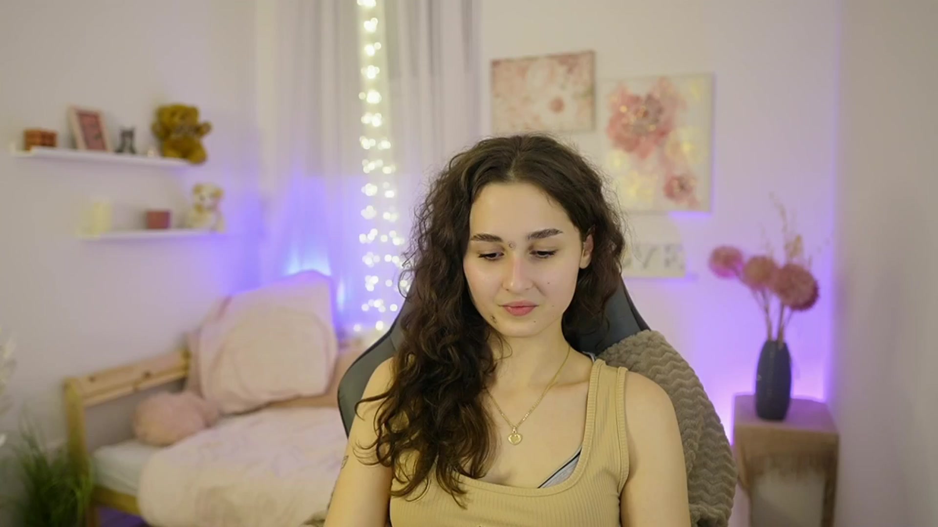 Gallery image thumbnail from Anita_Grey_'s myfreecams stream on, 01/29/2026, 21:44 image 4 of 20