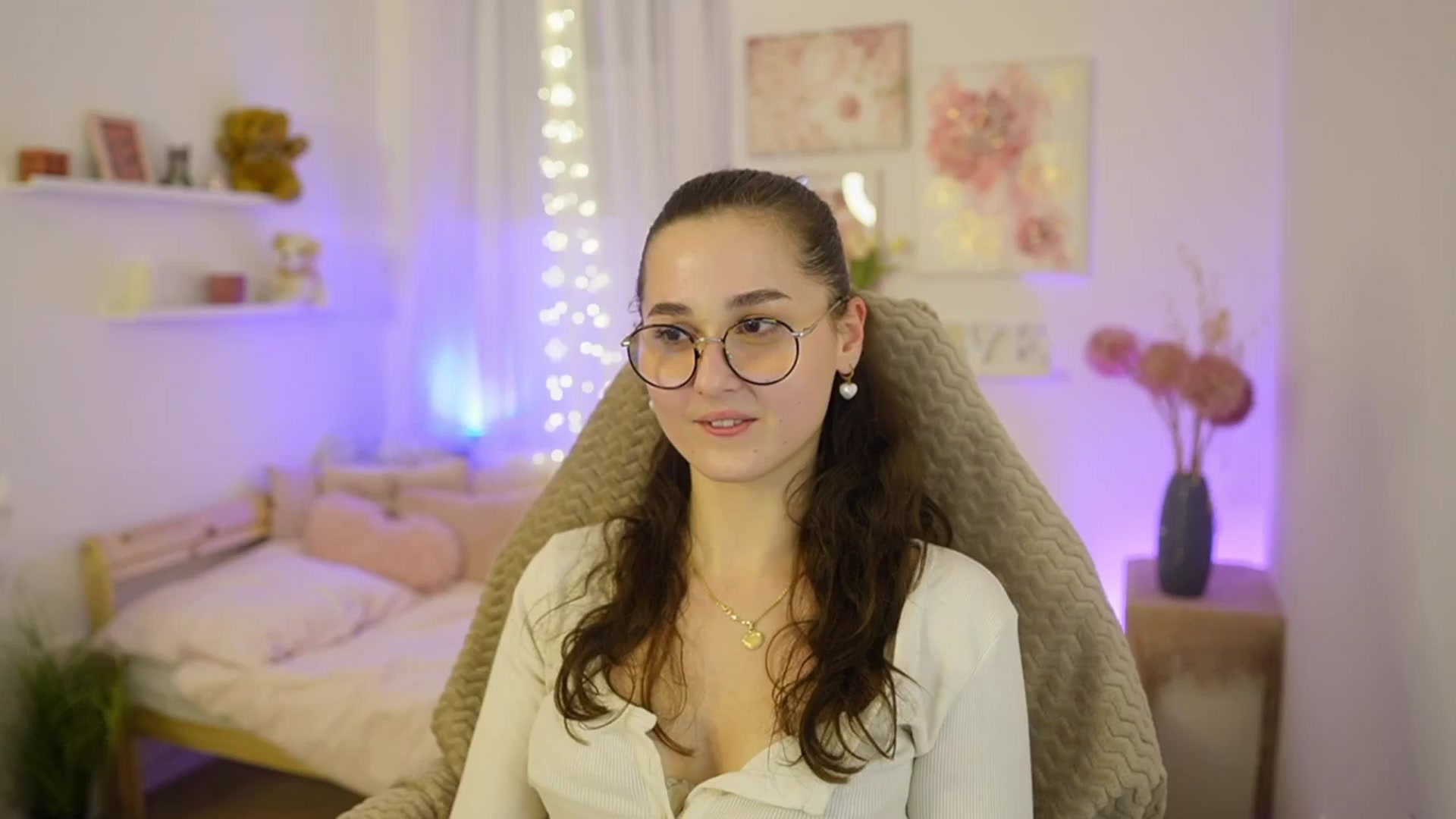 Gallery image thumbnail from Anita_Grey_'s myfreecams stream on, 02/02/2026, 21:33 image 11 of 20