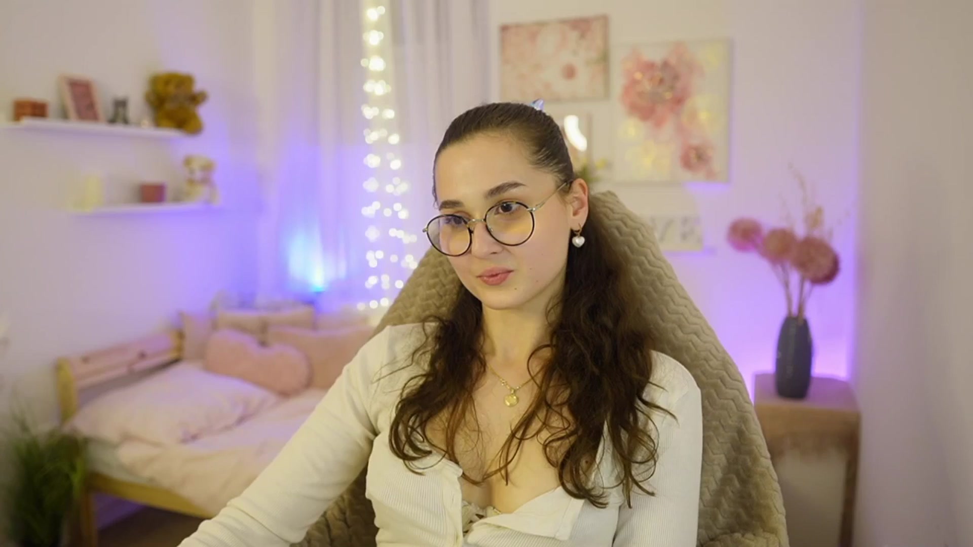 Gallery image thumbnail from Anita_Grey_'s myfreecams stream on, 02/02/2026, 21:33 image 18 of 20