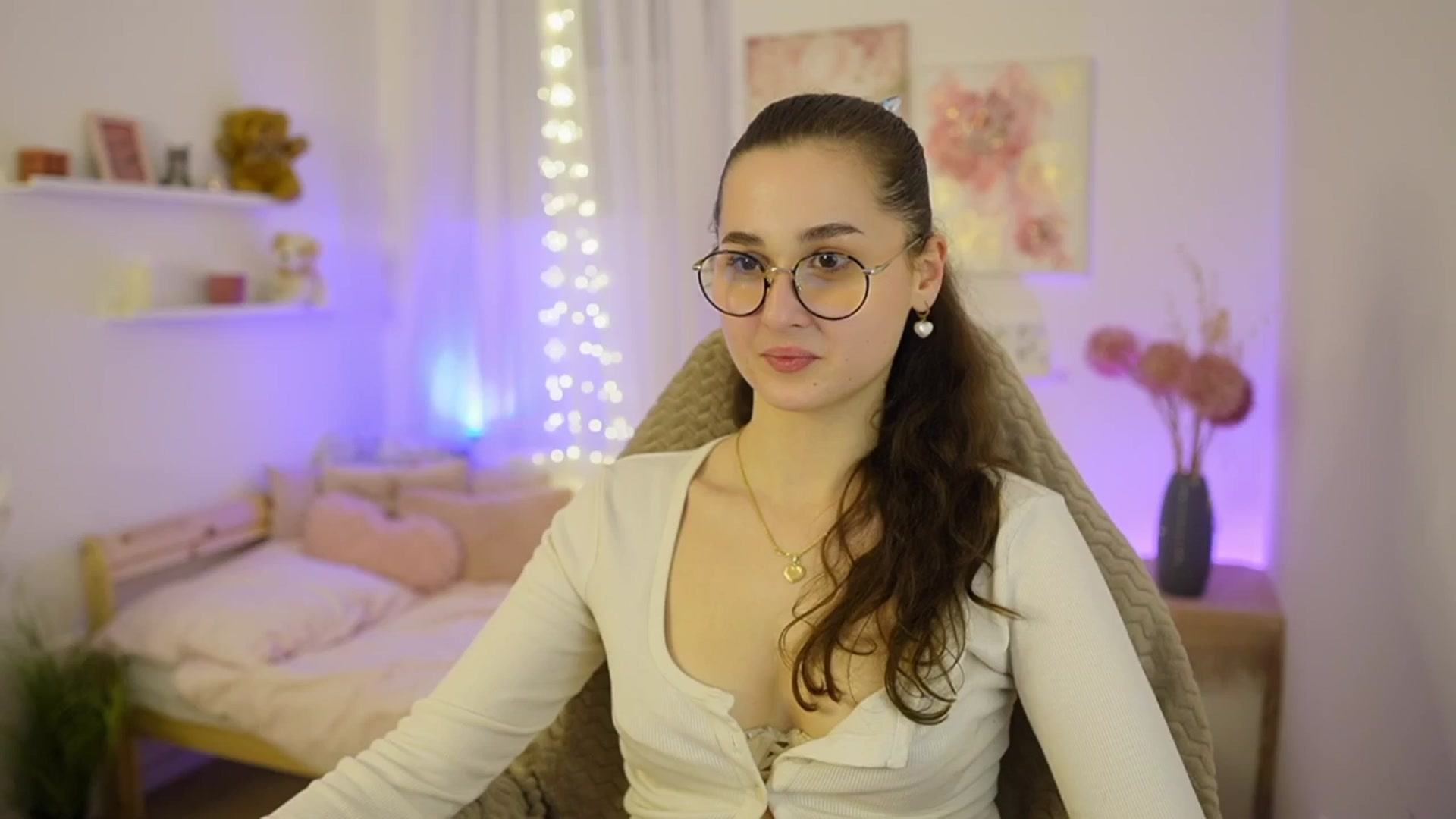 Gallery image thumbnail from Anita_Grey_'s myfreecams stream on, 02/02/2026, 21:33 image 3 of 20