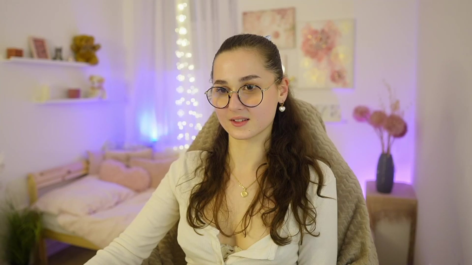 Gallery image thumbnail from Anita_Grey_'s myfreecams stream on, 02/02/2026, 21:33 image 16 of 20