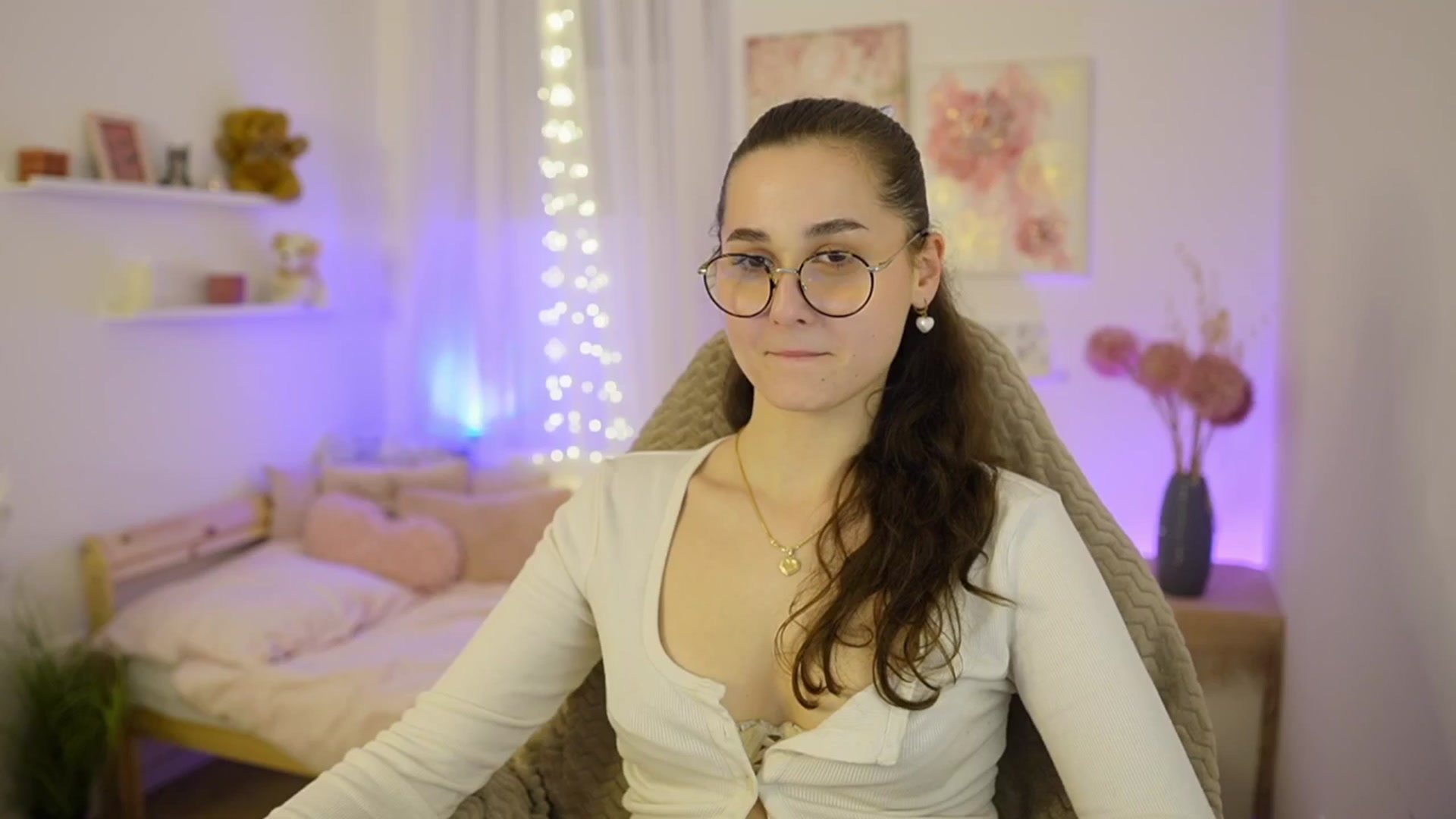 Gallery image thumbnail from Anita_Grey_'s myfreecams stream on, 02/02/2026, 21:33 image 4 of 20