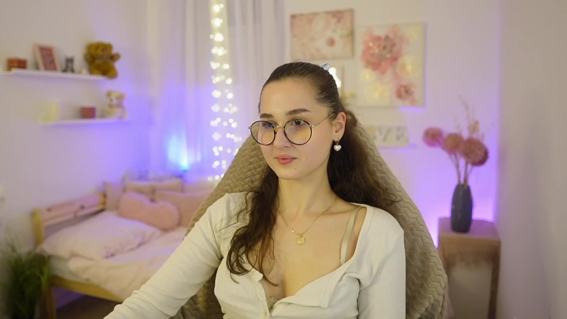 Gallery image thumbnail from Anita_Grey_'s myfreecams stream on, 02/02/2026, 21:33 image 10 of 20