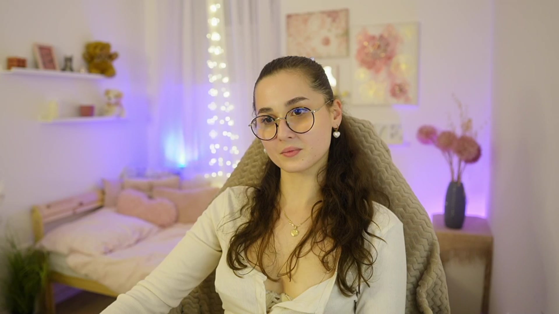 Gallery image thumbnail from Anita_Grey_'s myfreecams stream on, 02/02/2026, 21:33 image 15 of 20