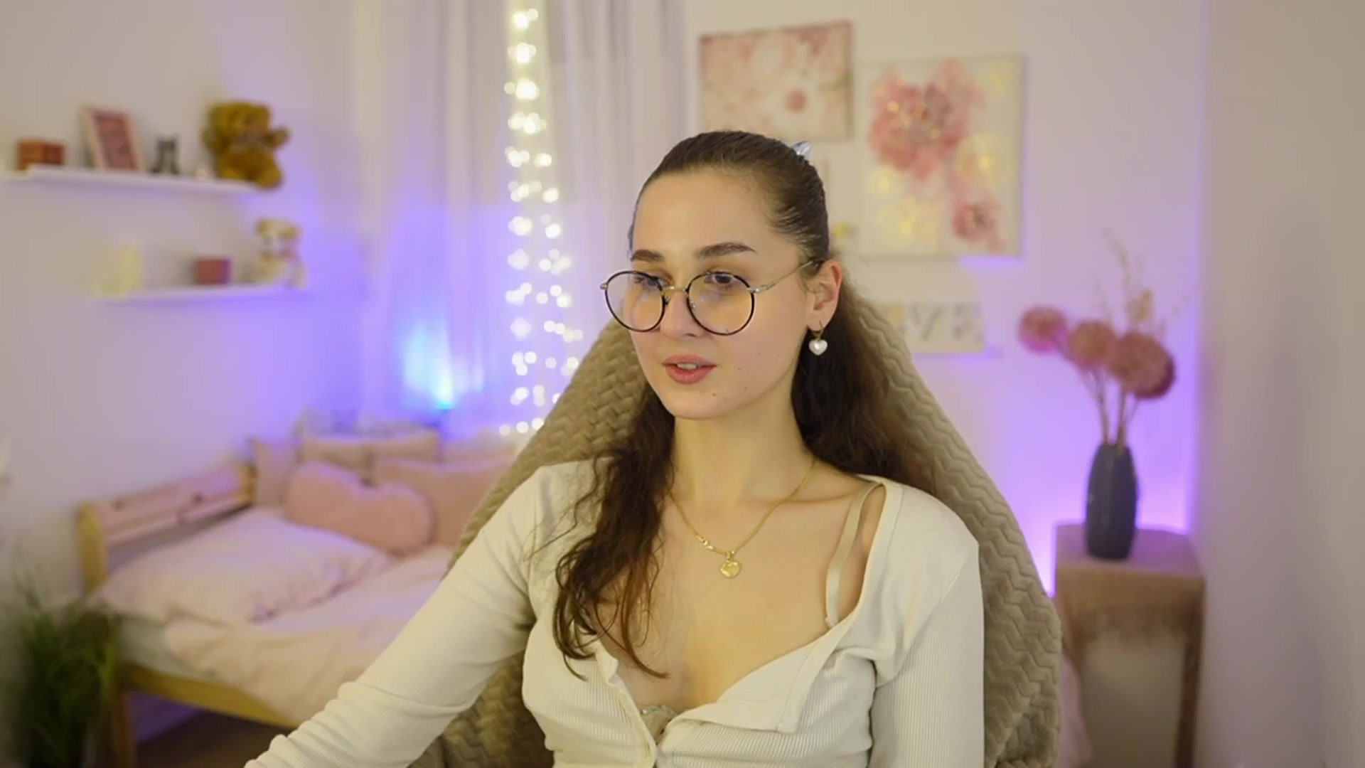 Gallery image thumbnail from Anita_Grey_'s myfreecams stream on, 02/02/2026, 21:33 image 8 of 20