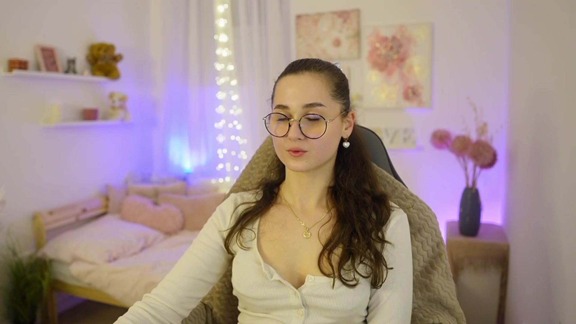 Gallery image thumbnail from Anita_Grey_'s myfreecams stream on, 02/02/2026, 22:24 image 20 of 20