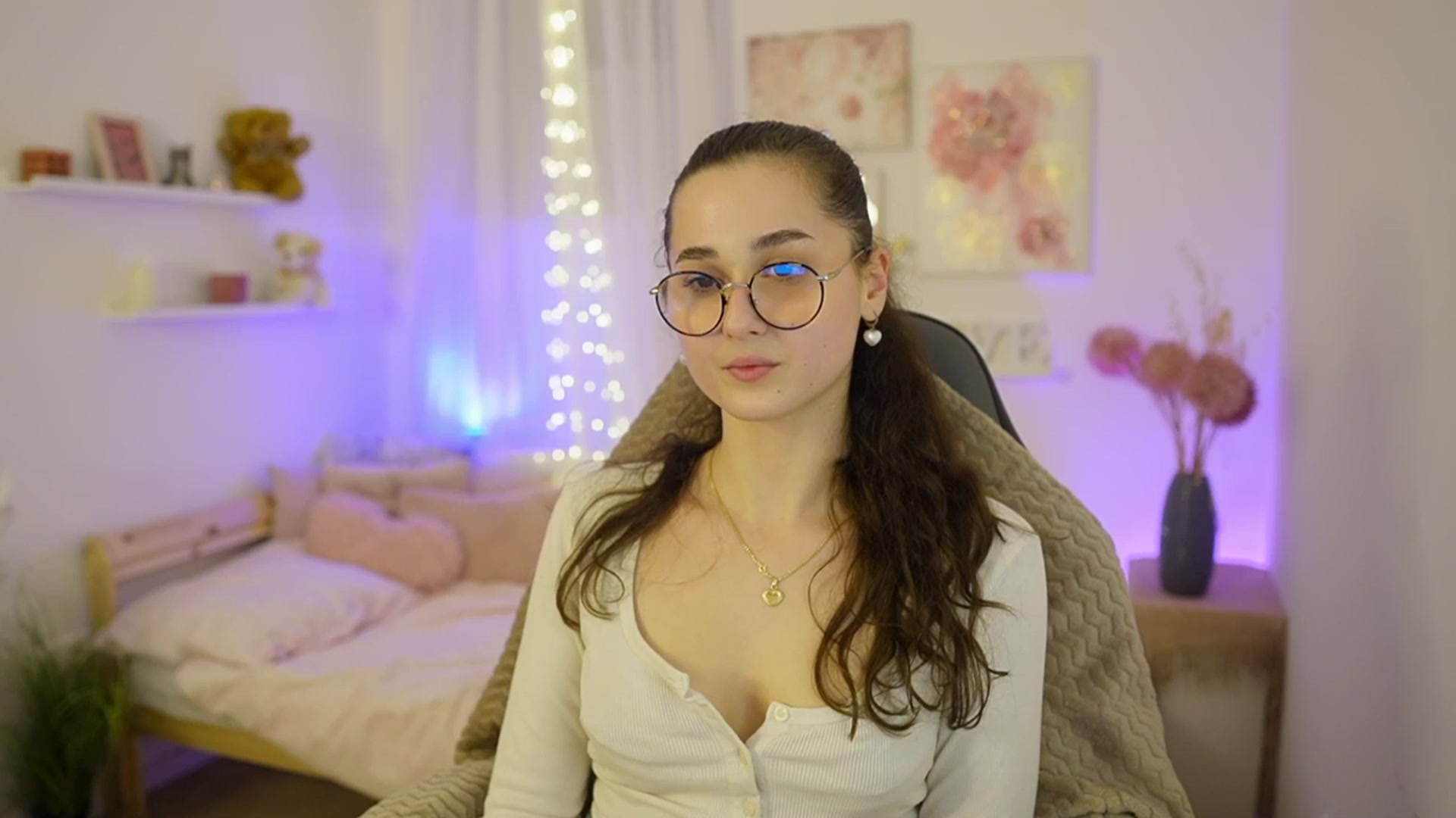 Gallery image thumbnail from Anita_Grey_'s myfreecams stream on, 02/02/2026, 22:24 image 11 of 20