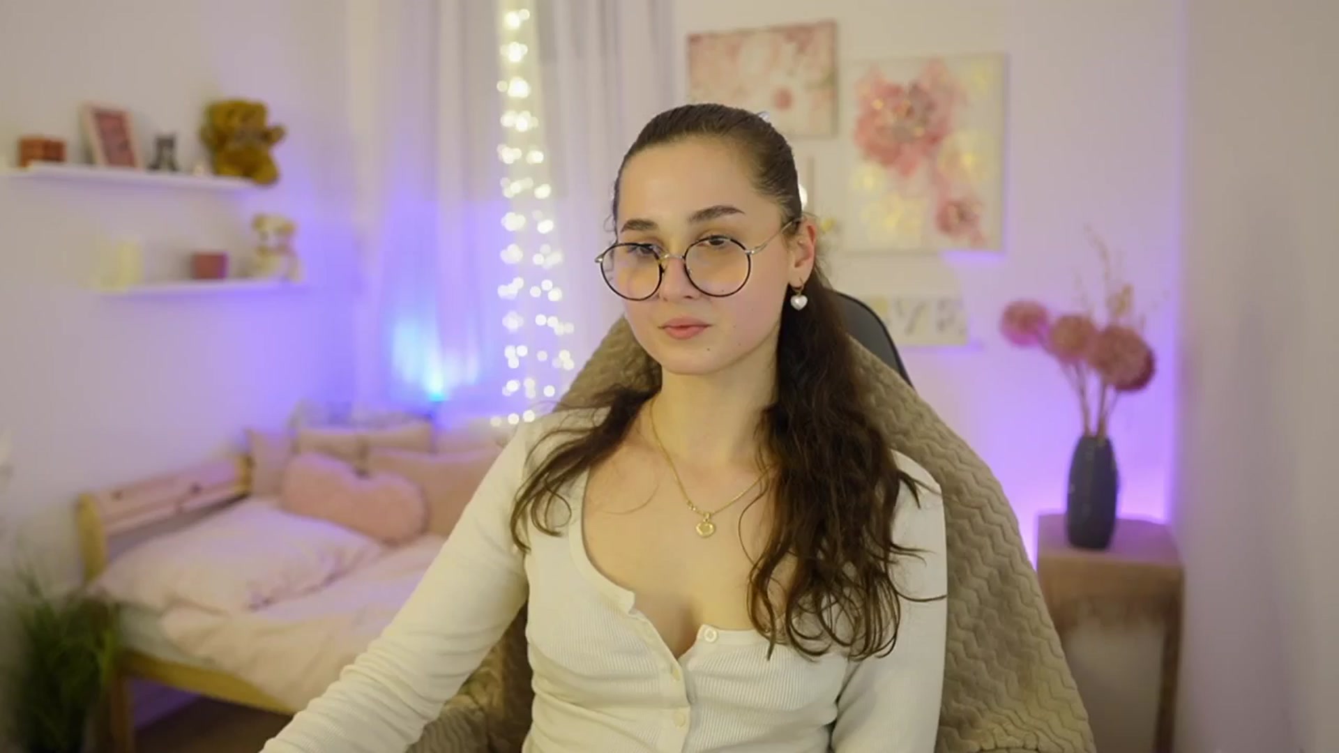 Gallery image thumbnail from Anita_Grey_'s myfreecams stream on, 02/02/2026, 22:24 image 6 of 20