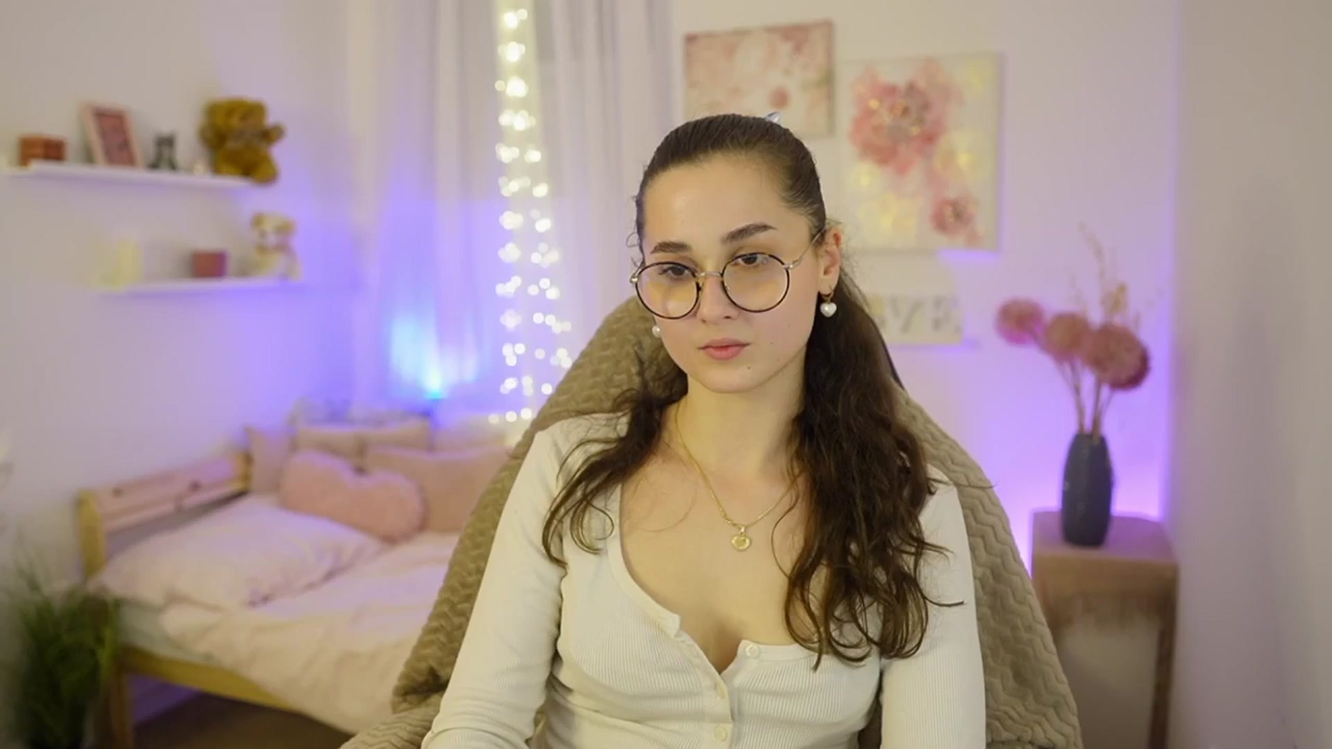 Gallery image thumbnail from Anita_Grey_'s myfreecams stream on, 02/02/2026, 22:24 image 7 of 20