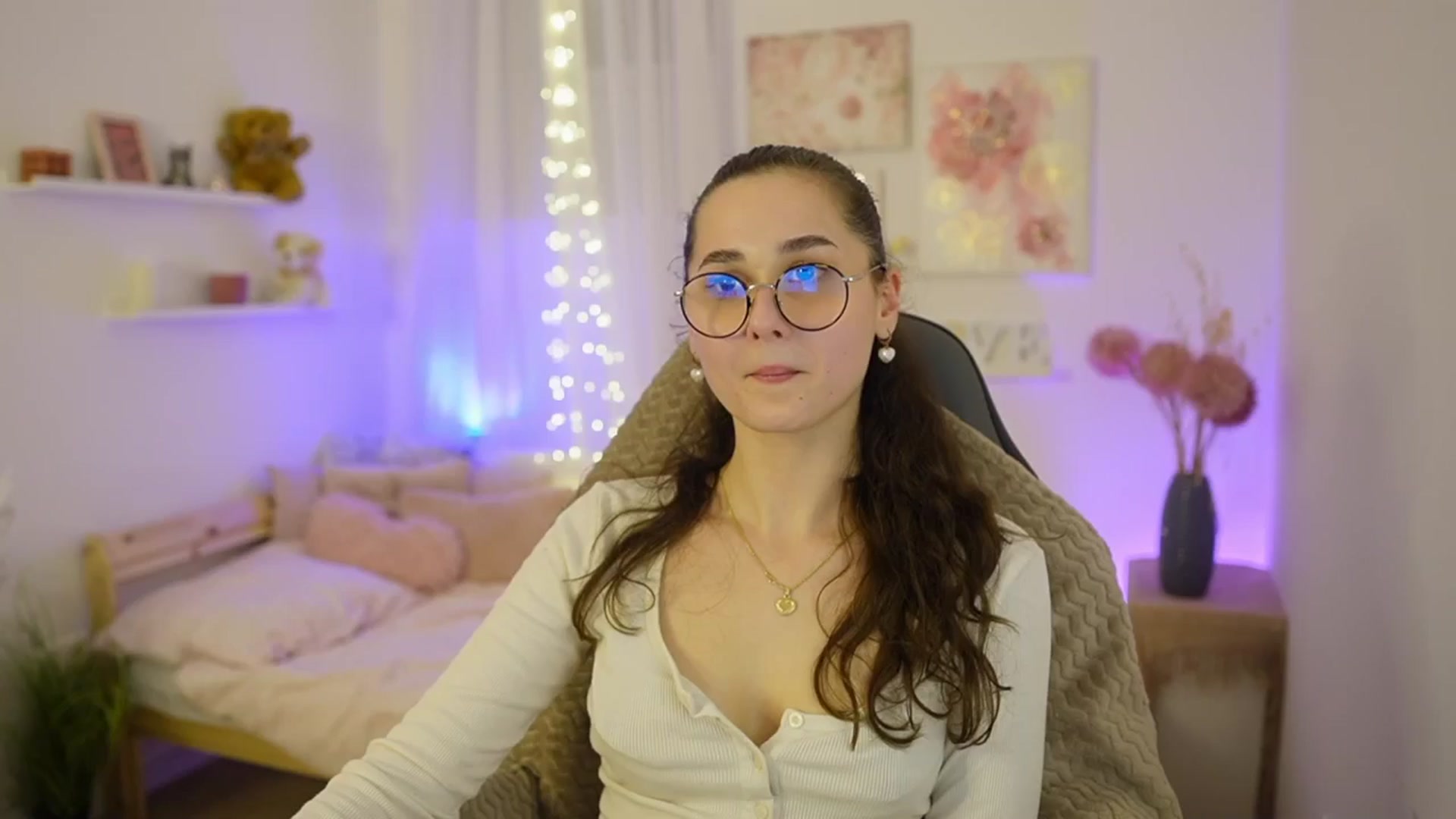 Gallery image thumbnail from Anita_Grey_'s myfreecams stream on, 02/02/2026, 22:24 image 19 of 20