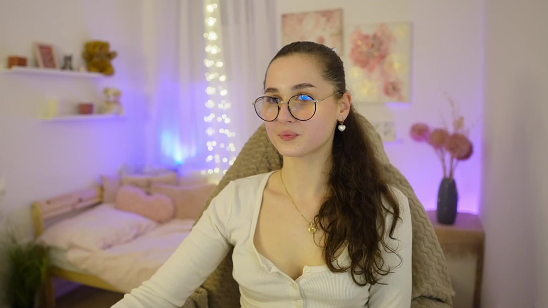 Gallery image thumbnail from Anita_Grey_'s myfreecams stream on, 02/02/2026, 22:24 image 1 of 20