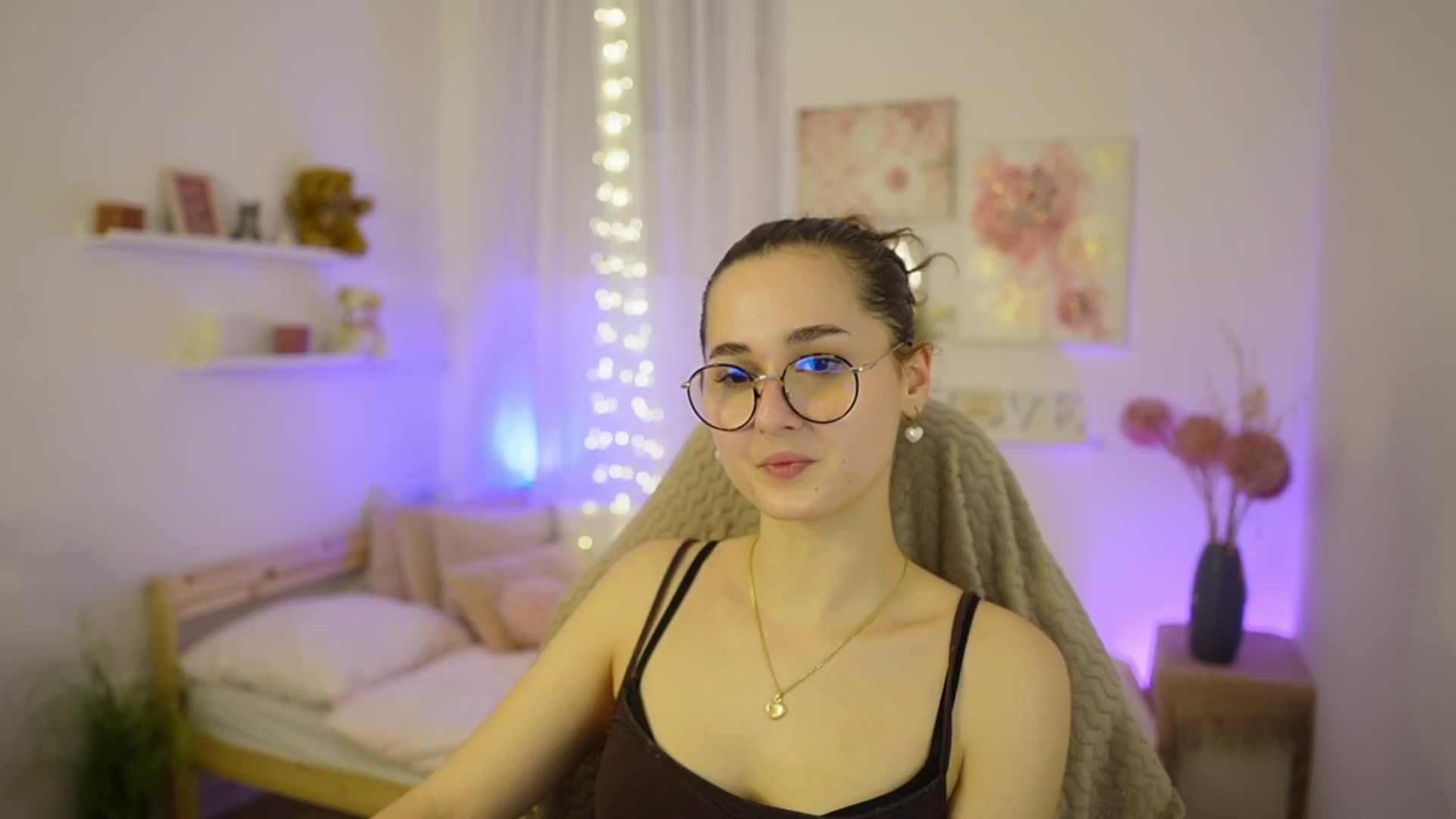 Gallery image thumbnail from Anita_Grey_'s myfreecams stream on, 02/07/2026, 20:10 image 7 of 20