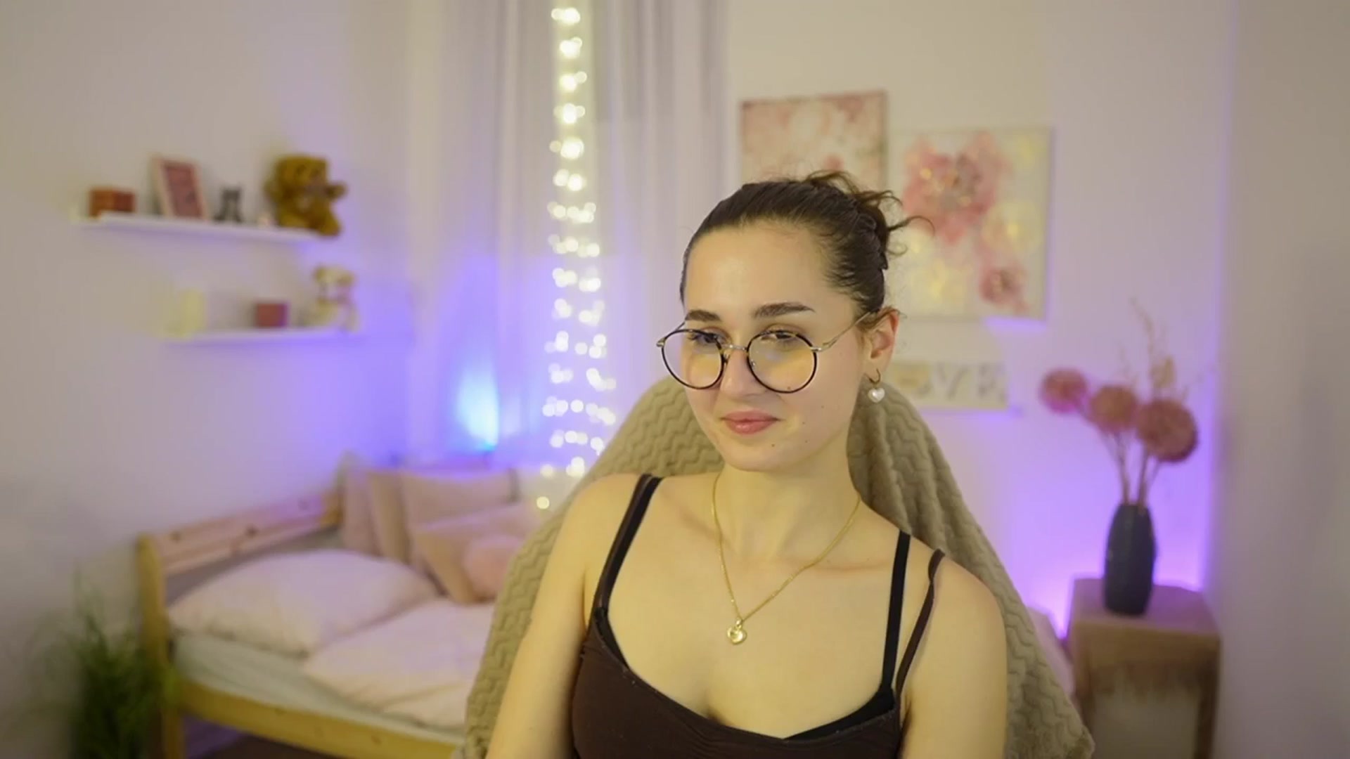 Gallery image thumbnail from Anita_Grey_'s myfreecams stream on, 02/07/2026, 20:10 image 3 of 20