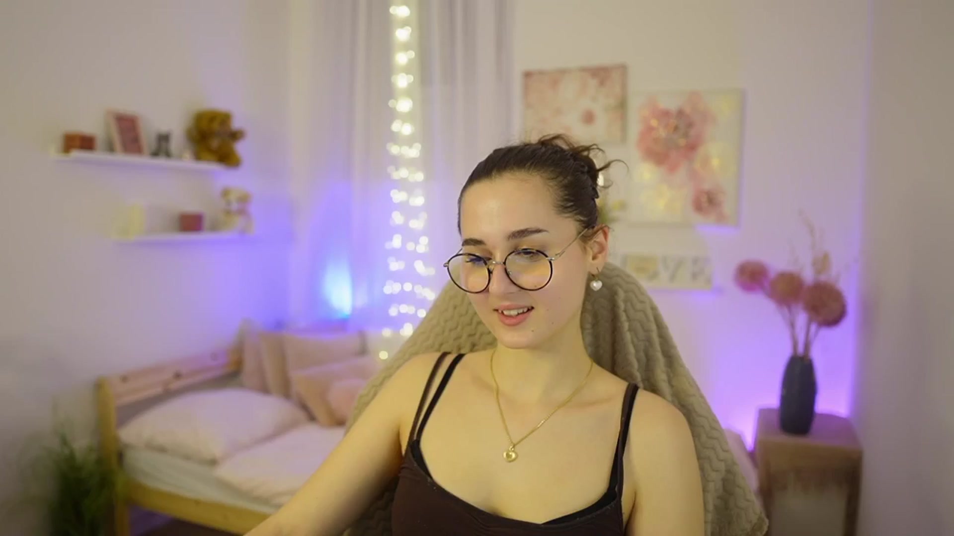 Gallery image thumbnail from Anita_Grey_'s myfreecams stream on, 02/07/2026, 20:10 image 8 of 20