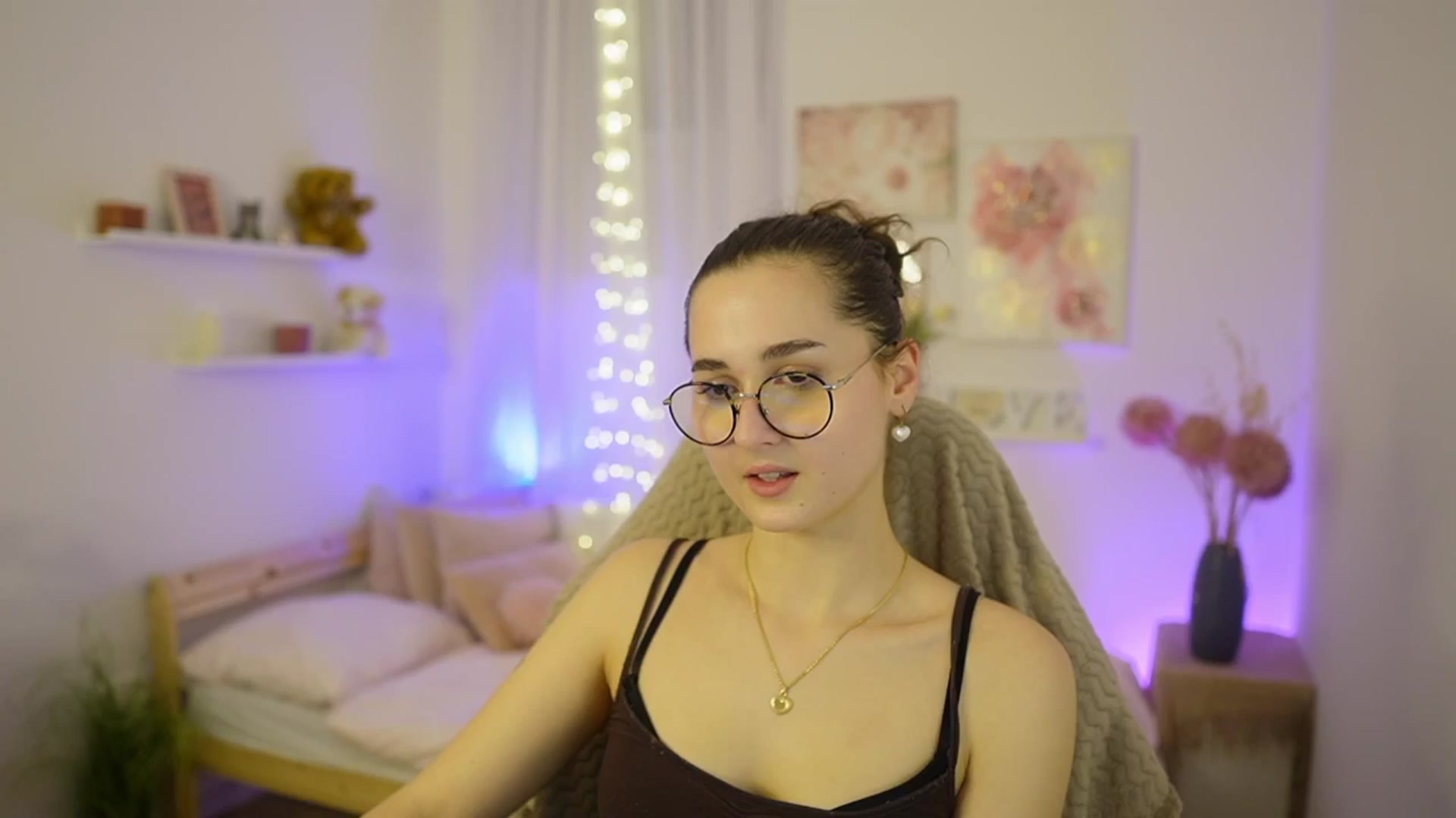 Gallery image thumbnail from Anita_Grey_'s myfreecams stream on, 02/07/2026, 20:10 image 6 of 20