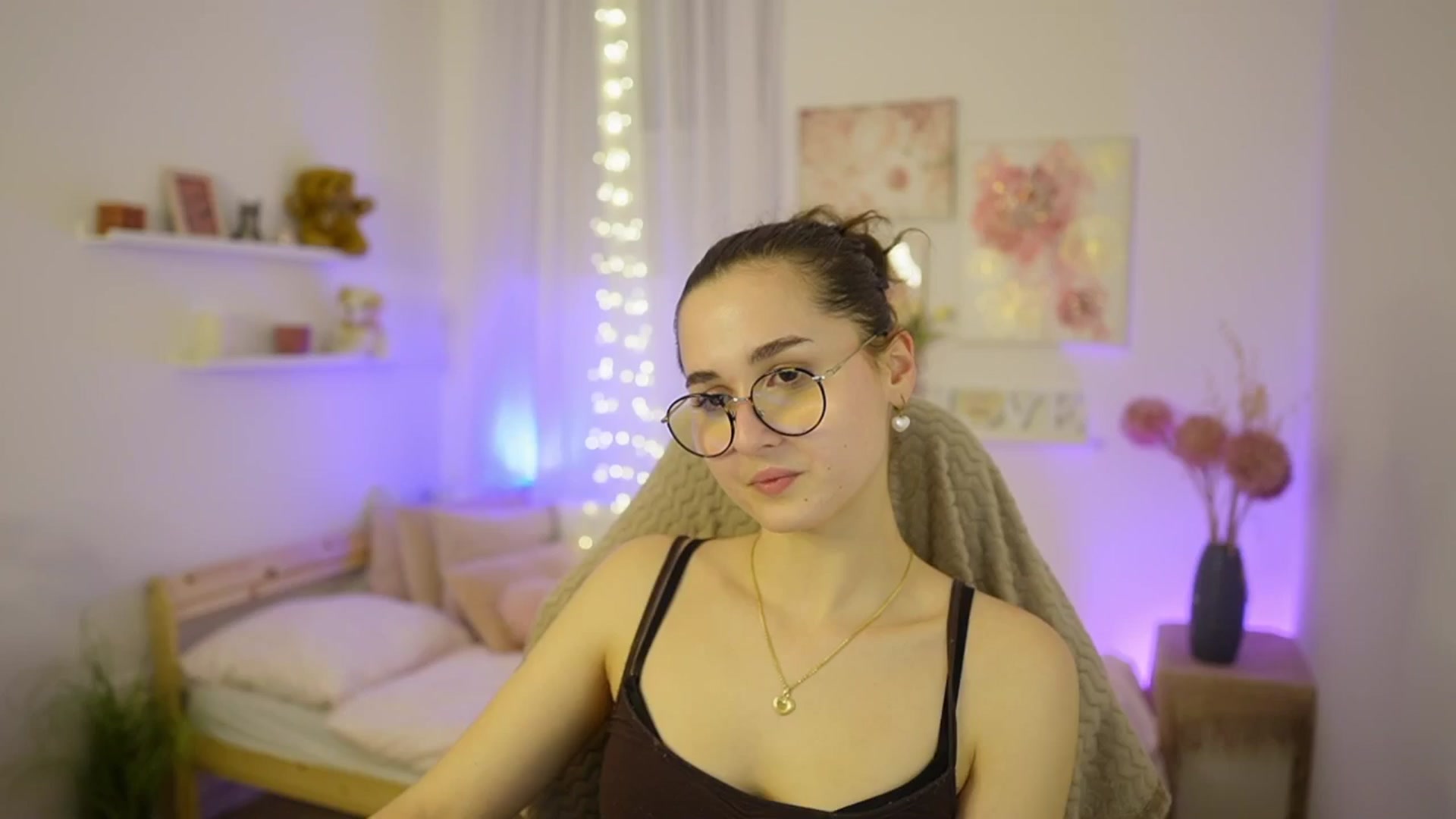 Gallery image thumbnail from Anita_Grey_'s myfreecams stream on, 02/07/2026, 20:10 image 5 of 20