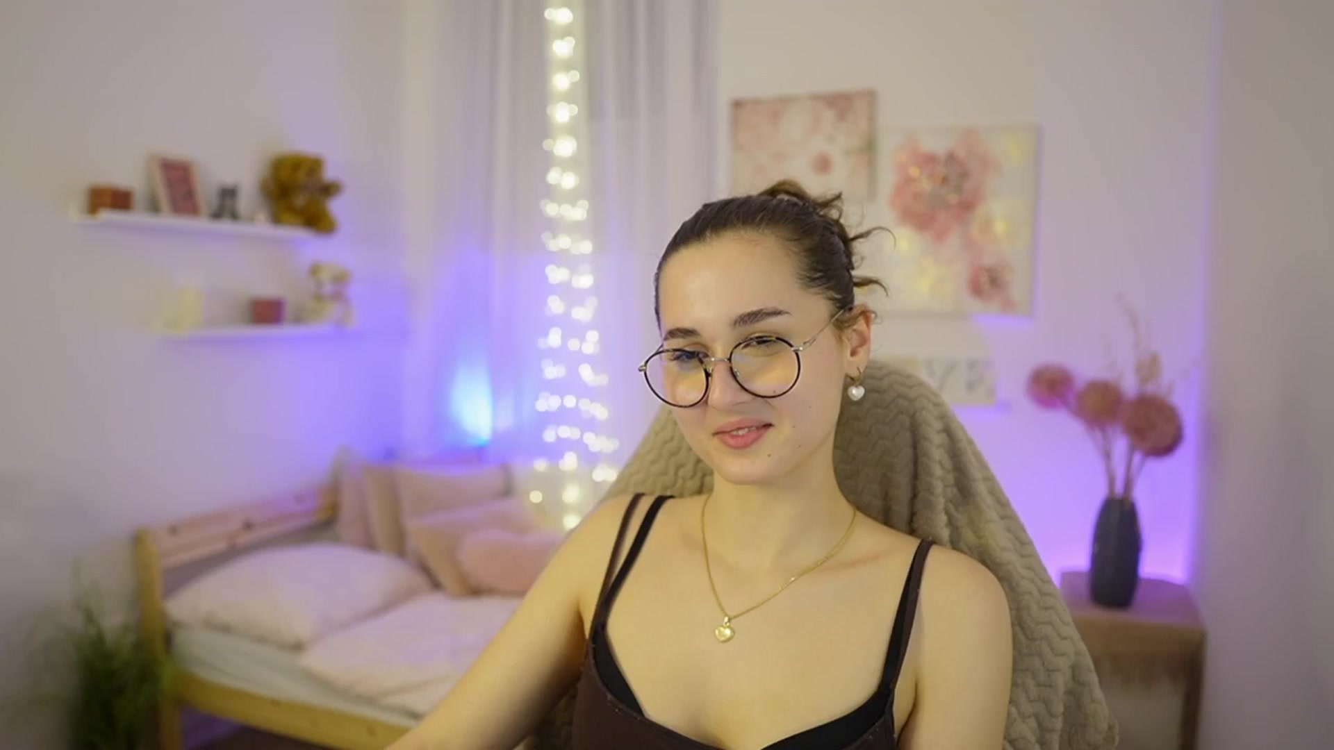 Gallery image thumbnail from Anita_Grey_'s myfreecams stream on, 02/07/2026, 20:10 image 11 of 20