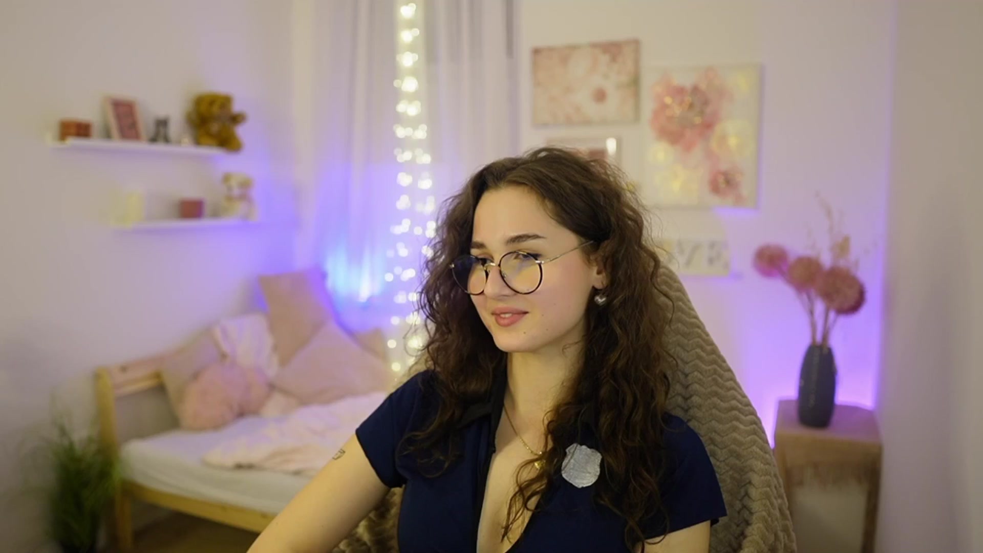 Gallery image thumbnail from Anita_Grey_'s myfreecams stream on, 02/09/2026, 24:00 image 17 of 20