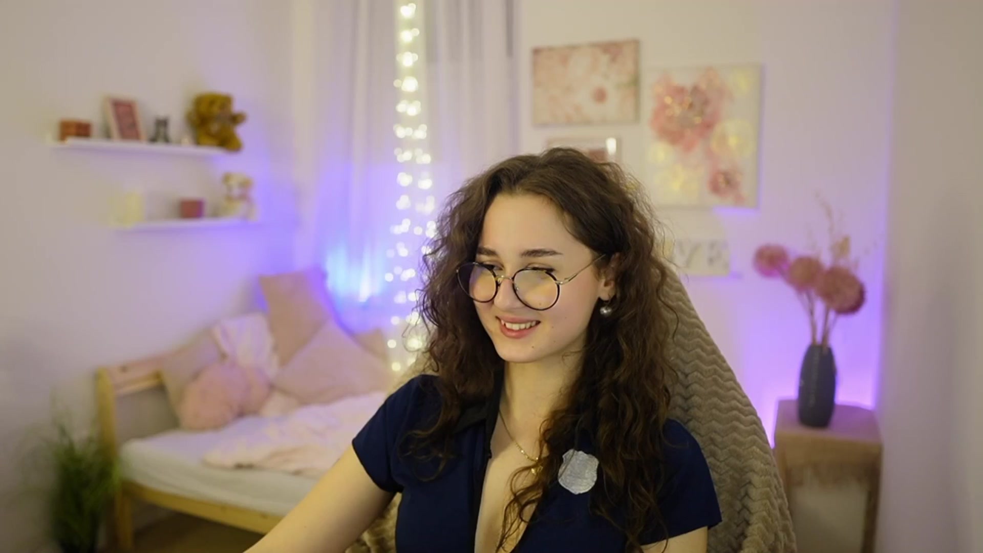 Gallery image thumbnail from Anita_Grey_'s myfreecams stream on, 02/09/2026, 24:00 image 19 of 20
