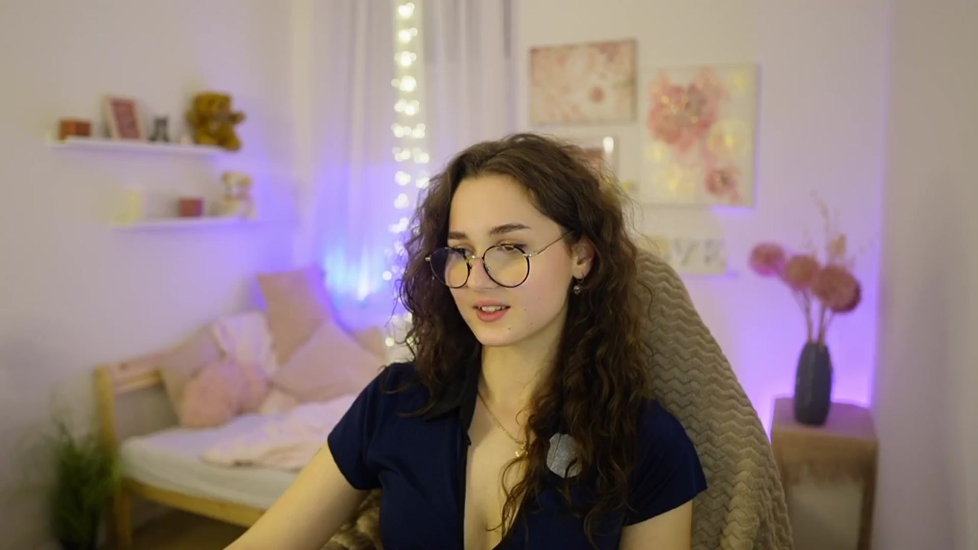 Gallery image thumbnail from Anita_Grey_'s myfreecams stream on, 02/09/2026, 24:00 image 3 of 20