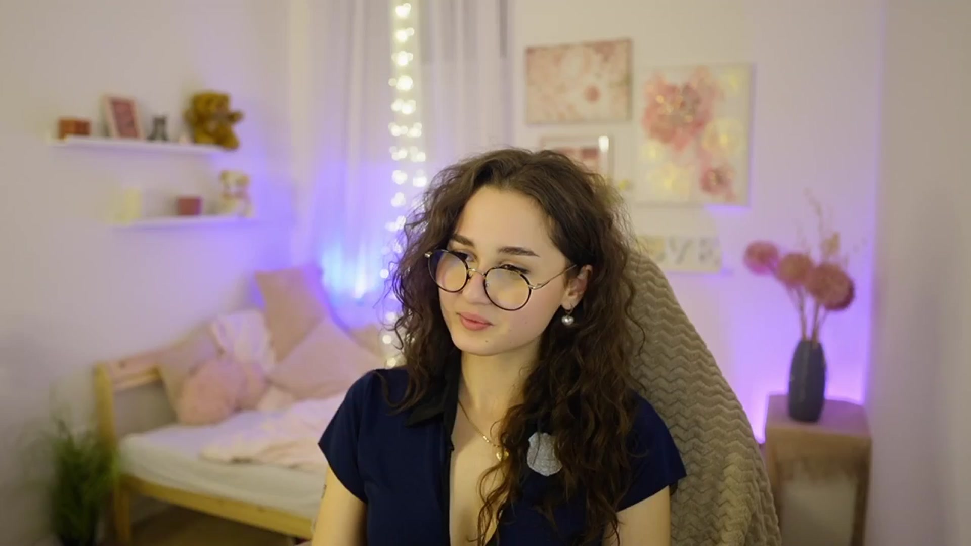 Gallery image thumbnail from Anita_Grey_'s myfreecams stream on, 02/09/2026, 24:00 image 7 of 20