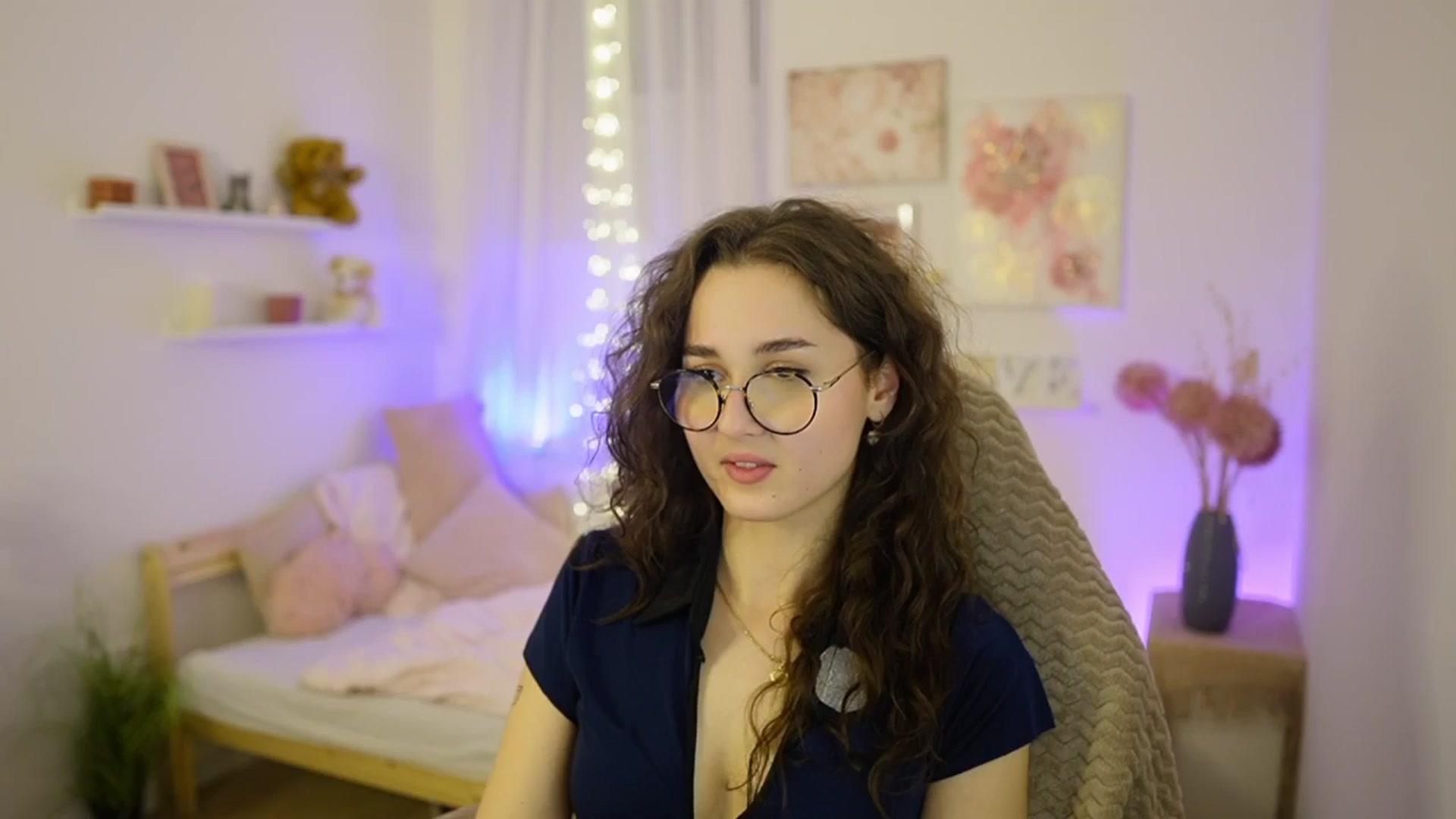 Gallery image thumbnail from Anita_Grey_'s myfreecams stream on, 02/09/2026, 24:00 image 2 of 20