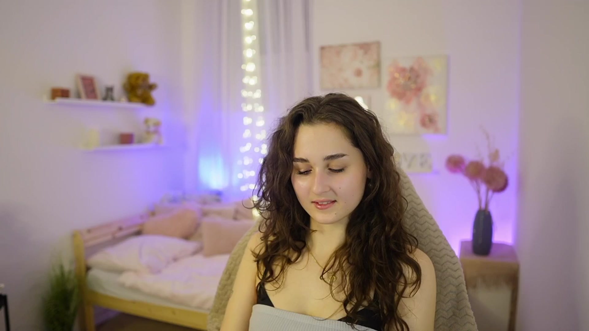 Gallery image thumbnail from Anita_Grey_'s myfreecams stream on, 02/10/2026, 20:00 image 19 of 20