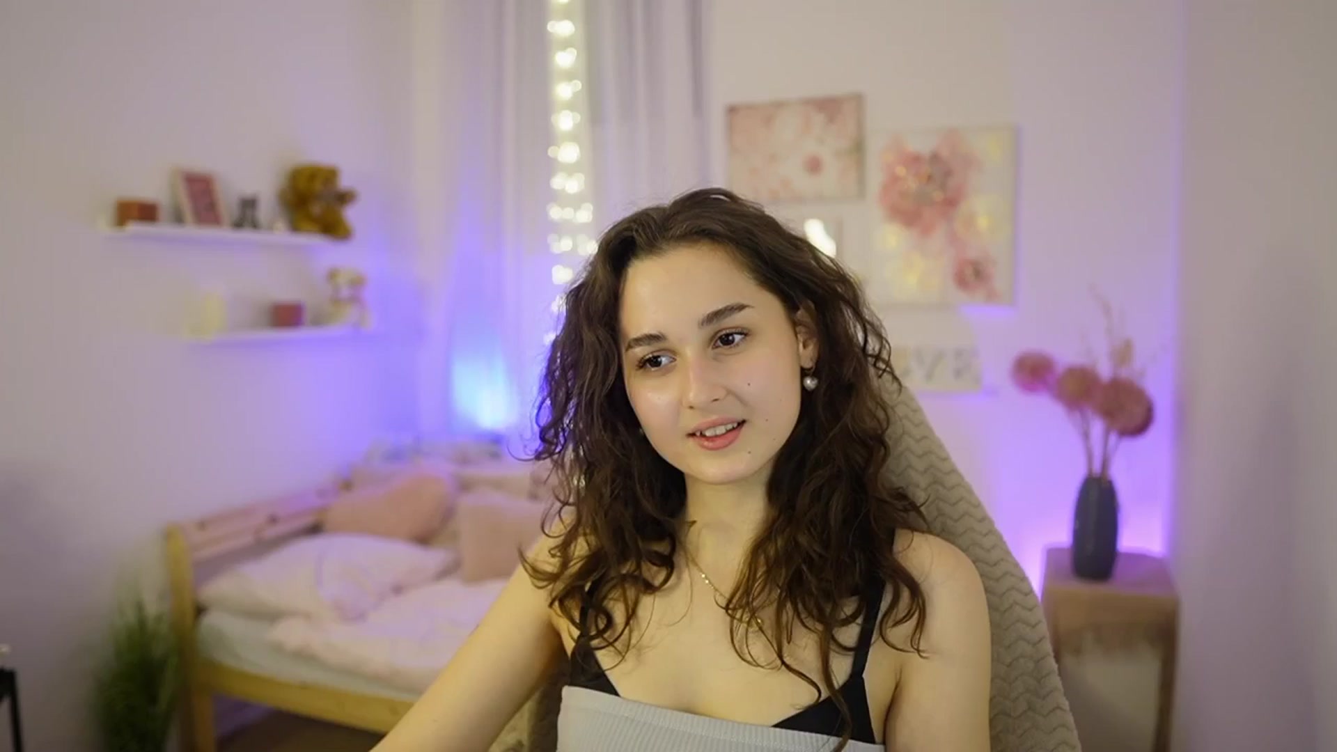 Gallery image thumbnail from Anita_Grey_'s myfreecams stream on, 02/10/2026, 20:00 image 9 of 20