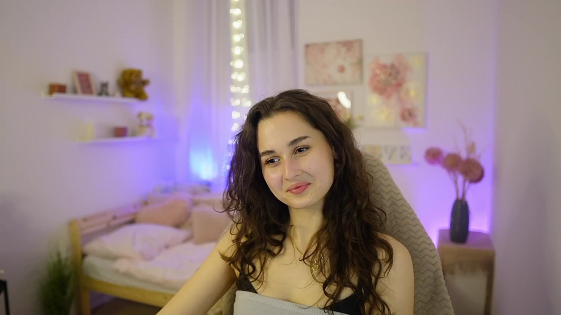 Gallery image thumbnail from Anita_Grey_'s myfreecams stream on, 02/10/2026, 20:00 image 15 of 20
