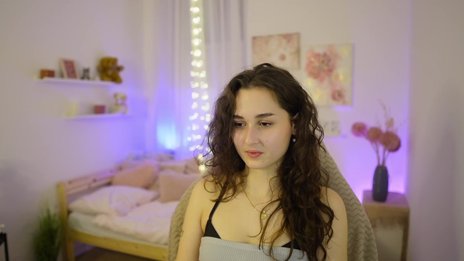 Gallery image thumbnail from Anita_Grey_'s myfreecams stream on, 02/10/2026, 20:00 image 2 of 20