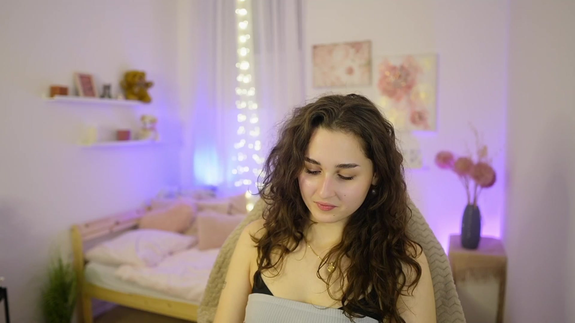 Gallery image thumbnail from Anita_Grey_'s myfreecams stream on, 02/10/2026, 20:00 image 17 of 20